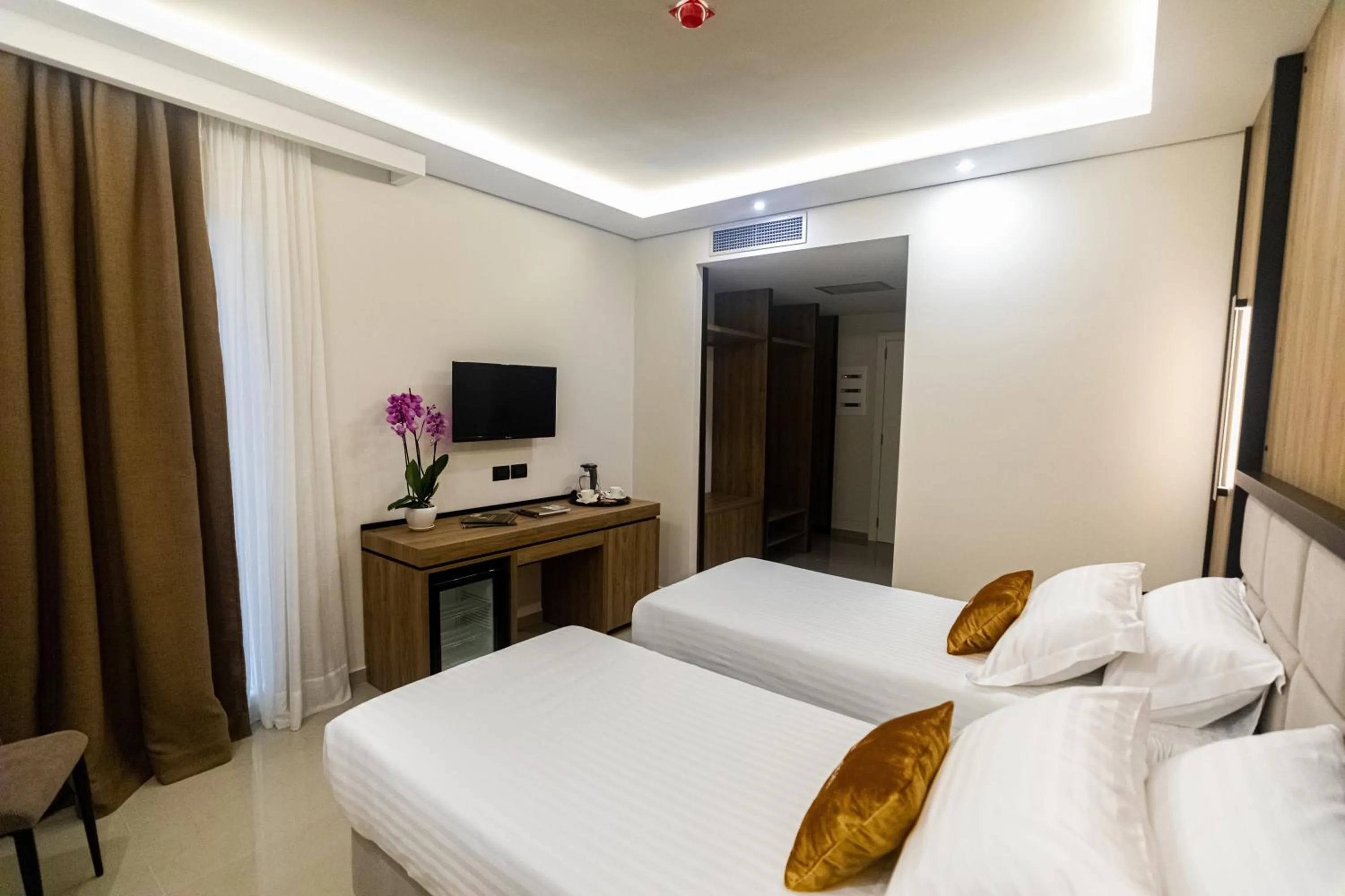 View (from property/room), Bed in Kraal Hotel Vlore