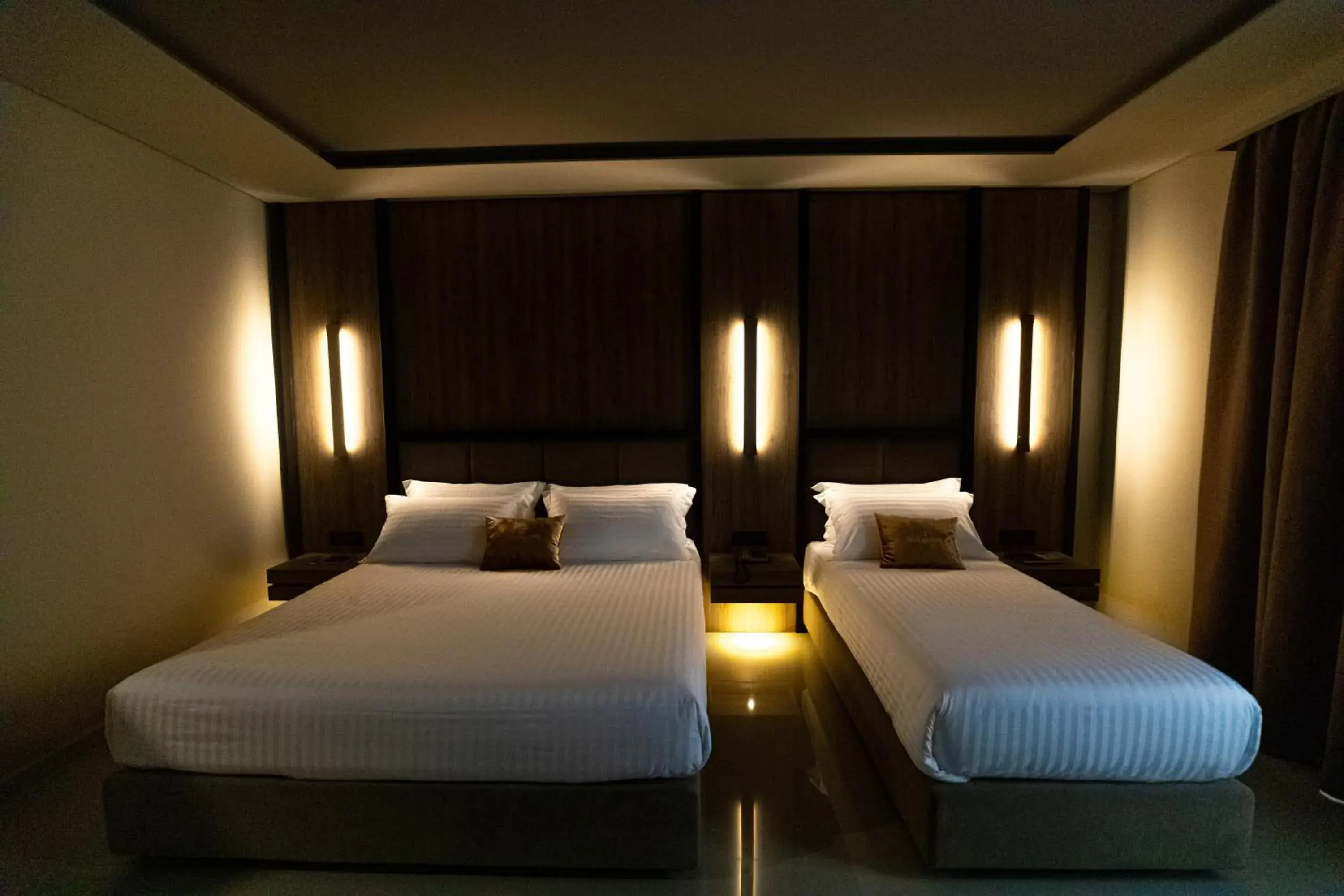 Deluxe Triple Room with Sea View in Kraal Hotel Vlore Deluxe Triple Room with Sea View in Kraal Hotel Vlore