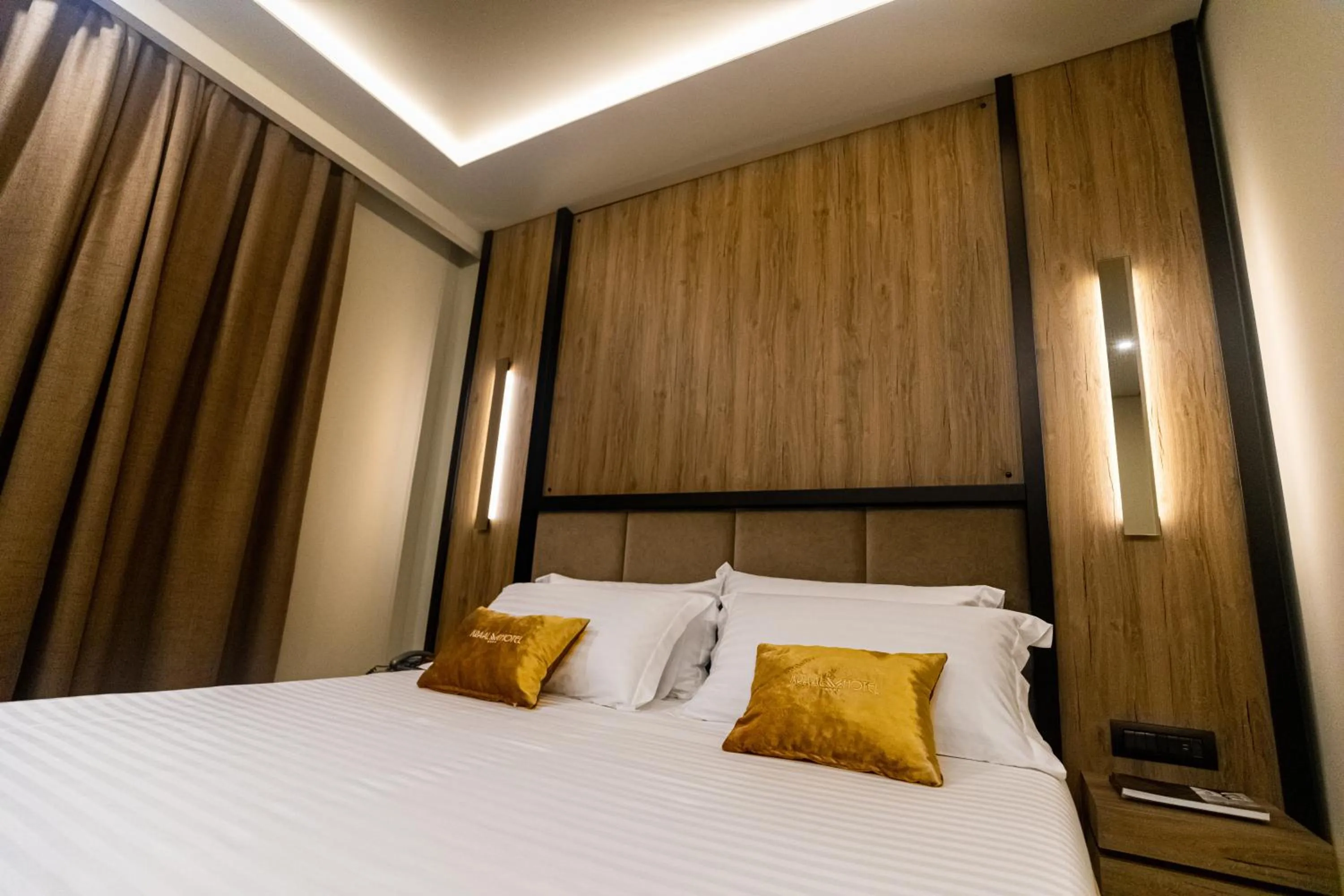 Bed in Kraal Hotel Vlore