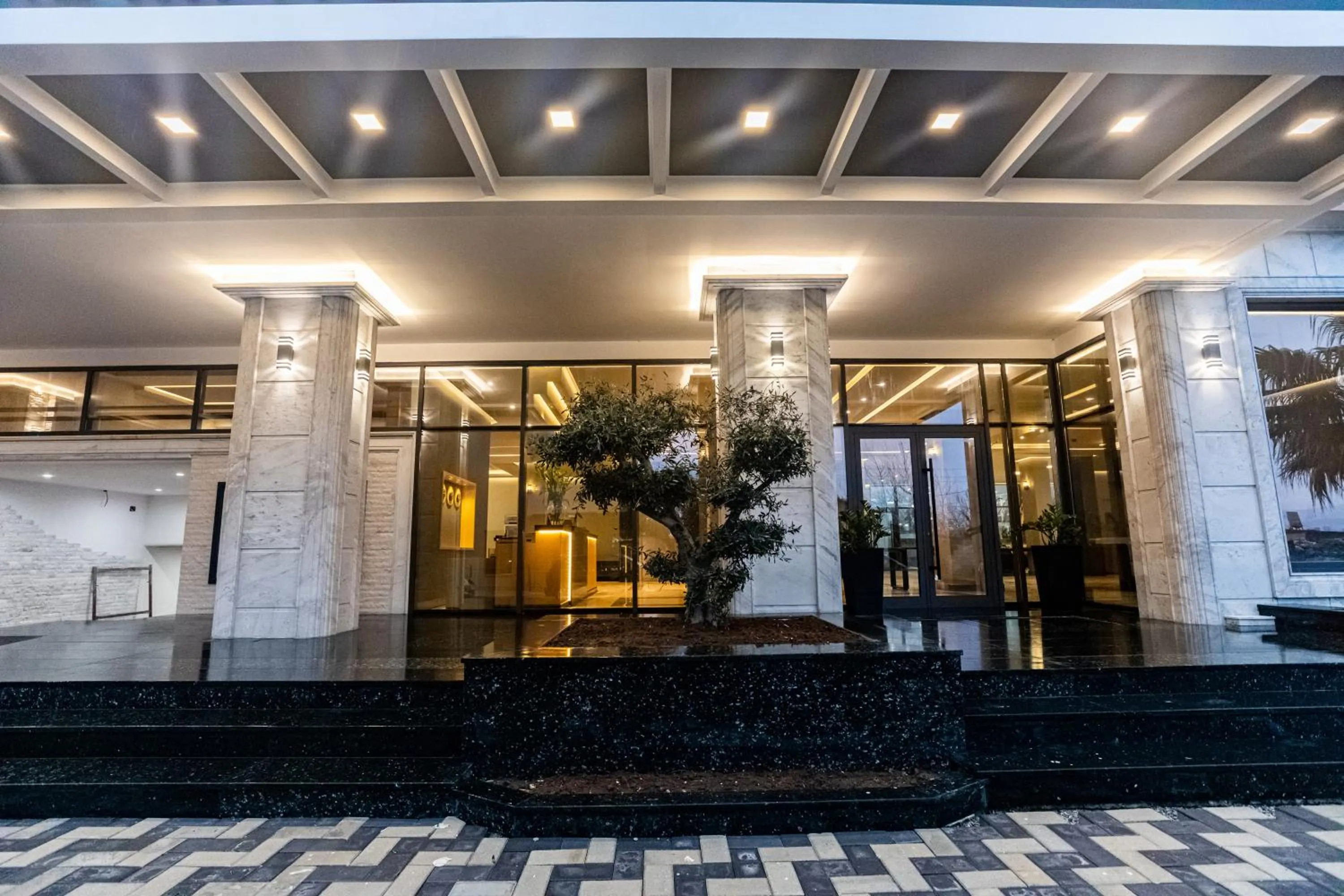 Facade/entrance in Kraal Hotel Vlore