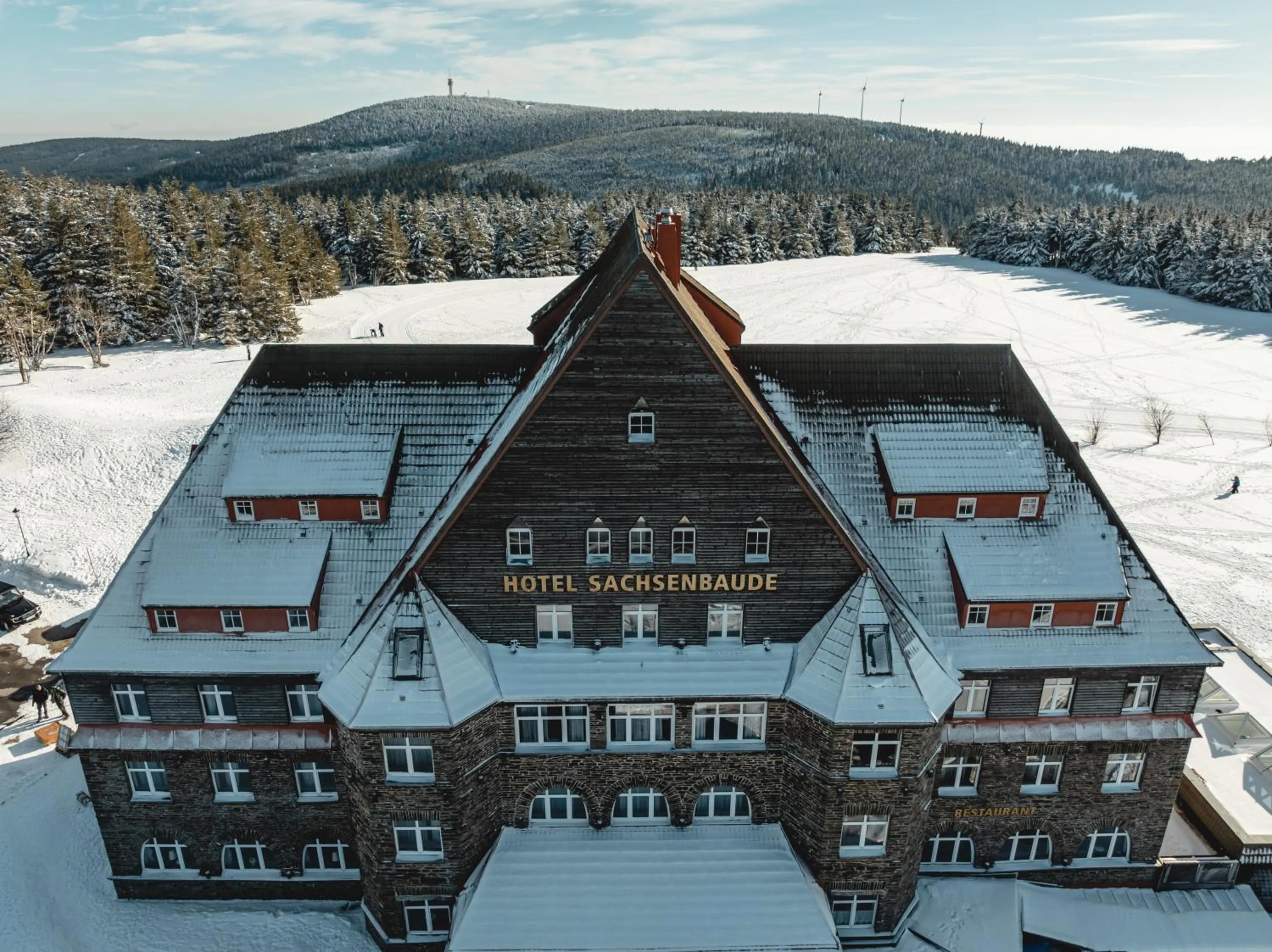 Property building in Naturhotel Sachsenbaude Oberwiesenthal - Indoor-Pool & Outdoor-Whirlpool