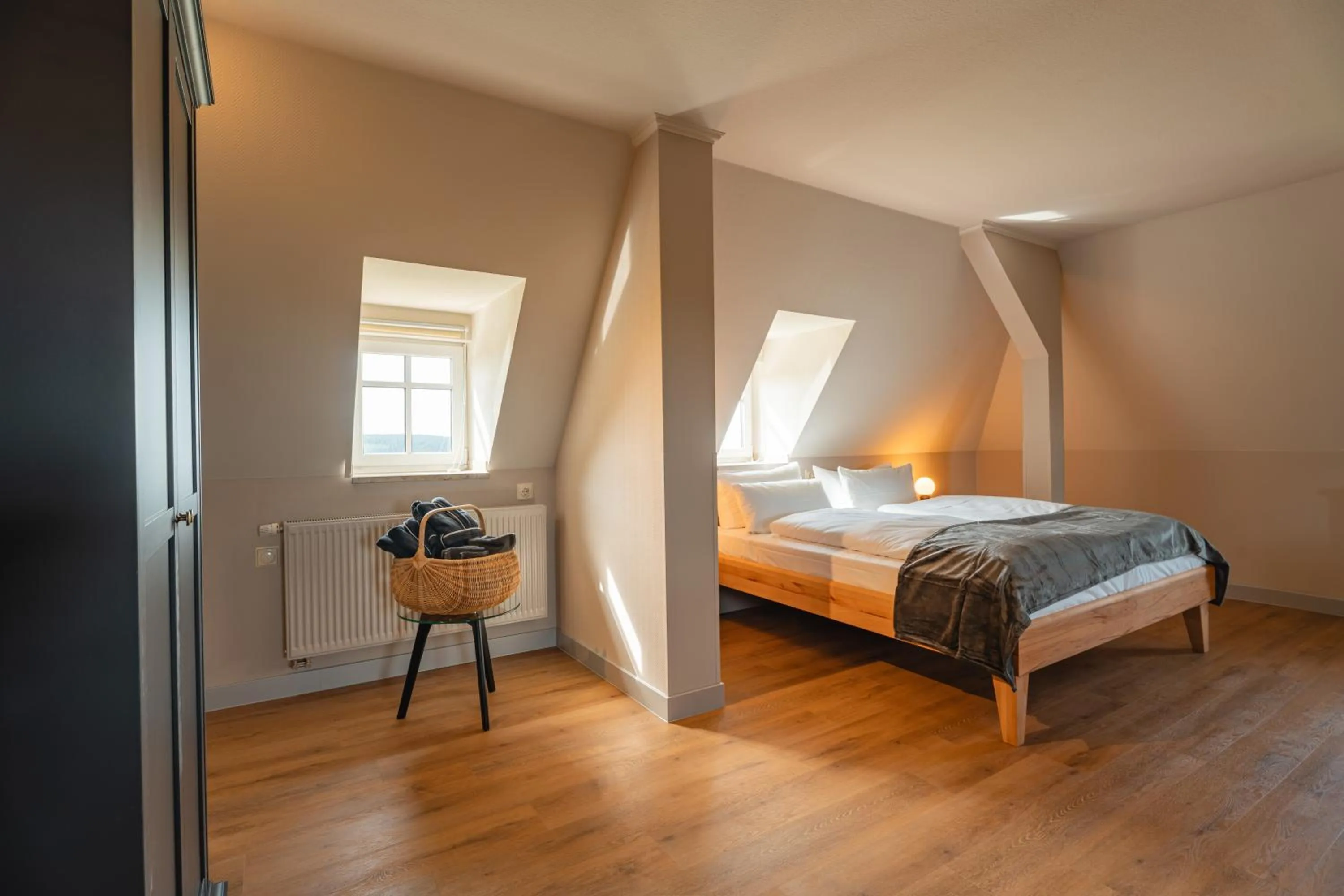 Photo of the whole room, Bed in Naturhotel Sachsenbaude Oberwiesenthal - Indoor-Pool & Outdoor-Whirlpool