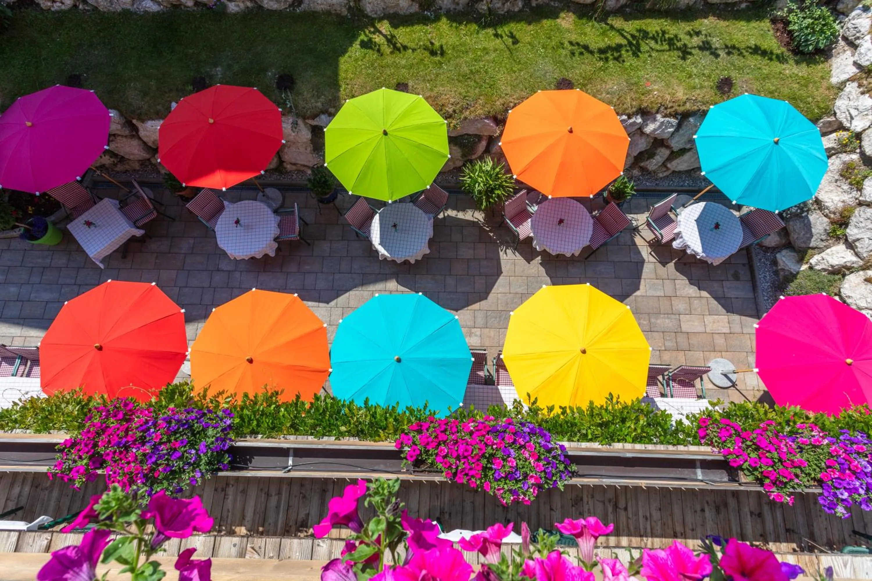 Patio in Pension Pinzgauer Hof