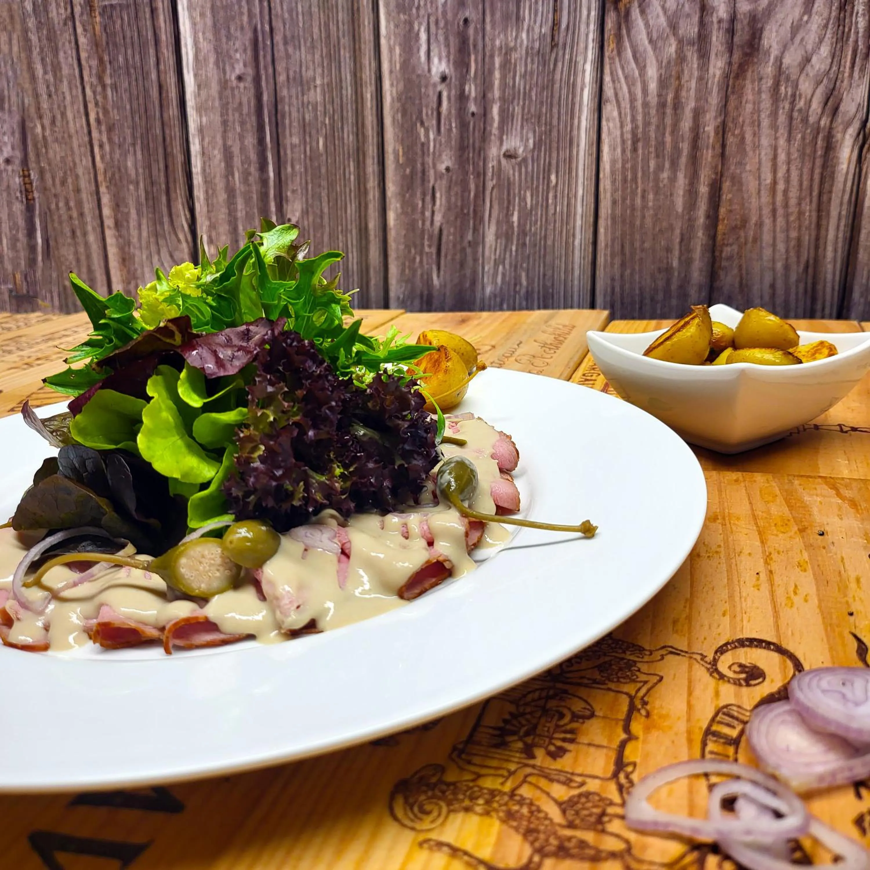 Food and drinks in Guggital Hotel Restaurant