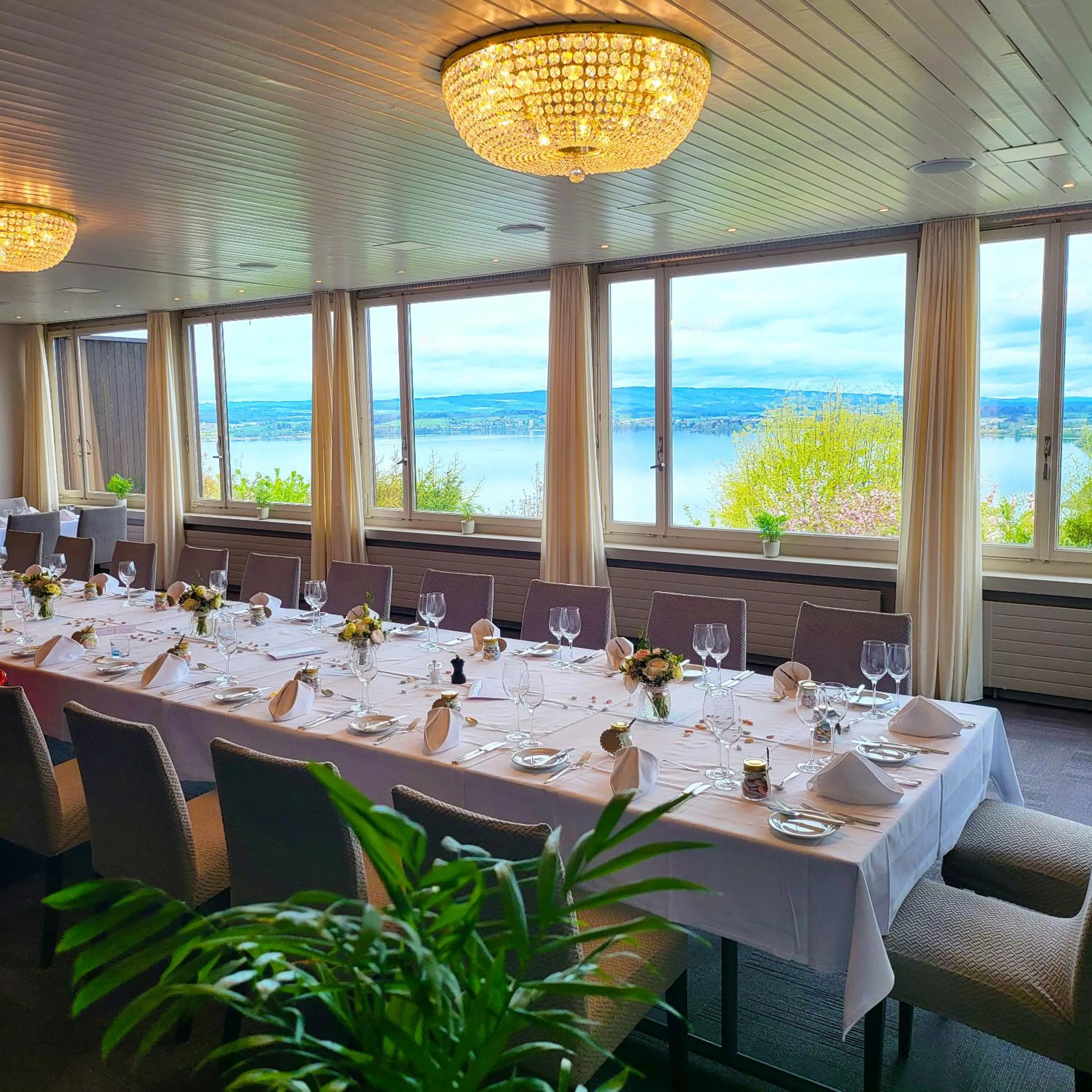 Restaurant/places to eat in Guggital Hotel Restaurant