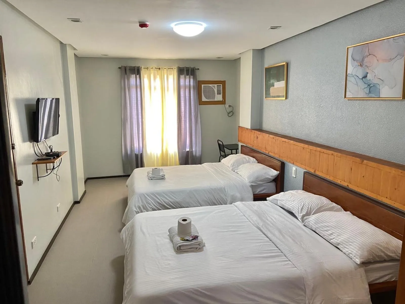 Bed in Philippa's Bed and Breakfast