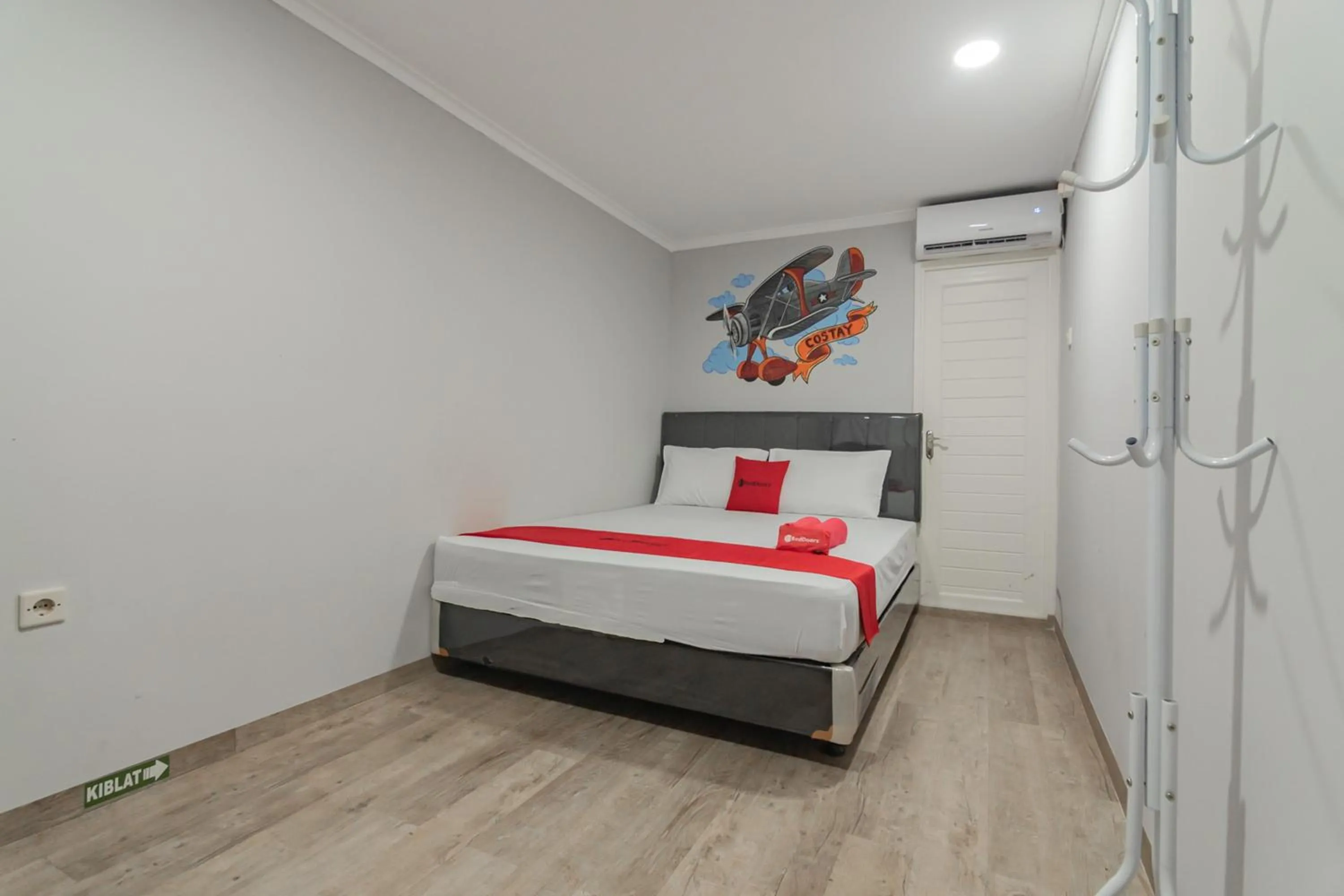 Standard Double Room in RedDoorz Plus near Lembang Park & Zoo