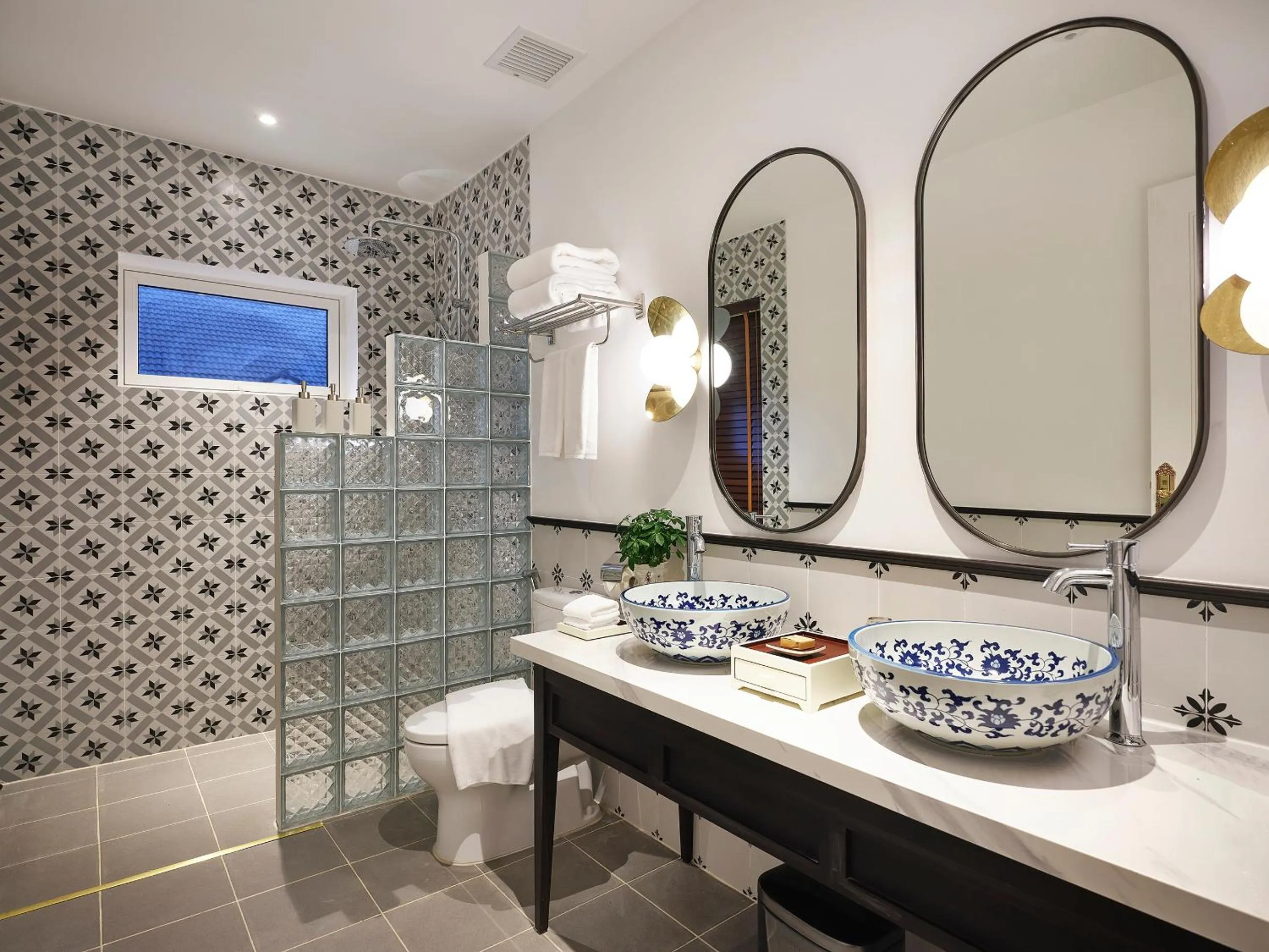 Golden Boutique Hotel