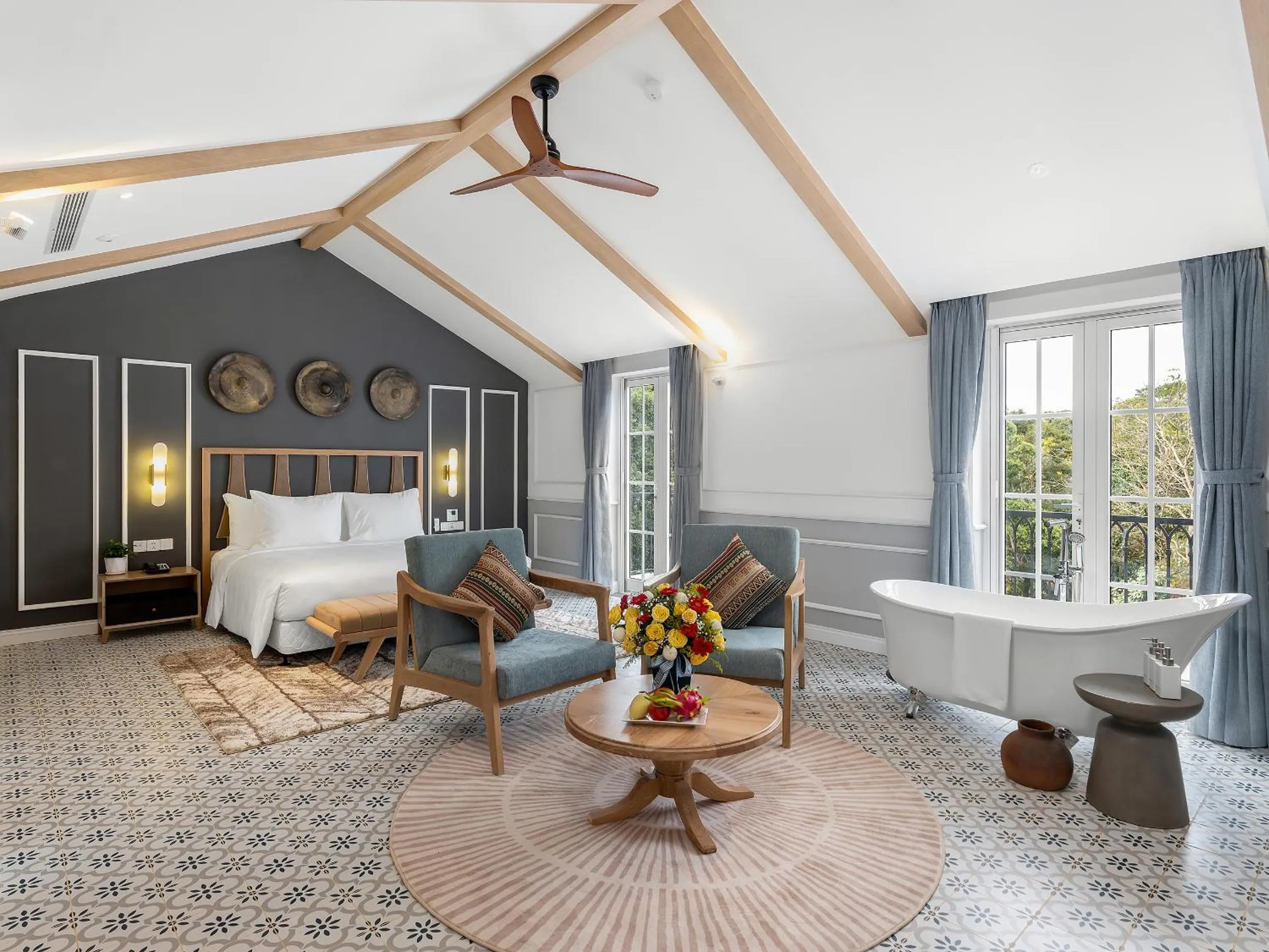 Bed in Golden Boutique Hotel