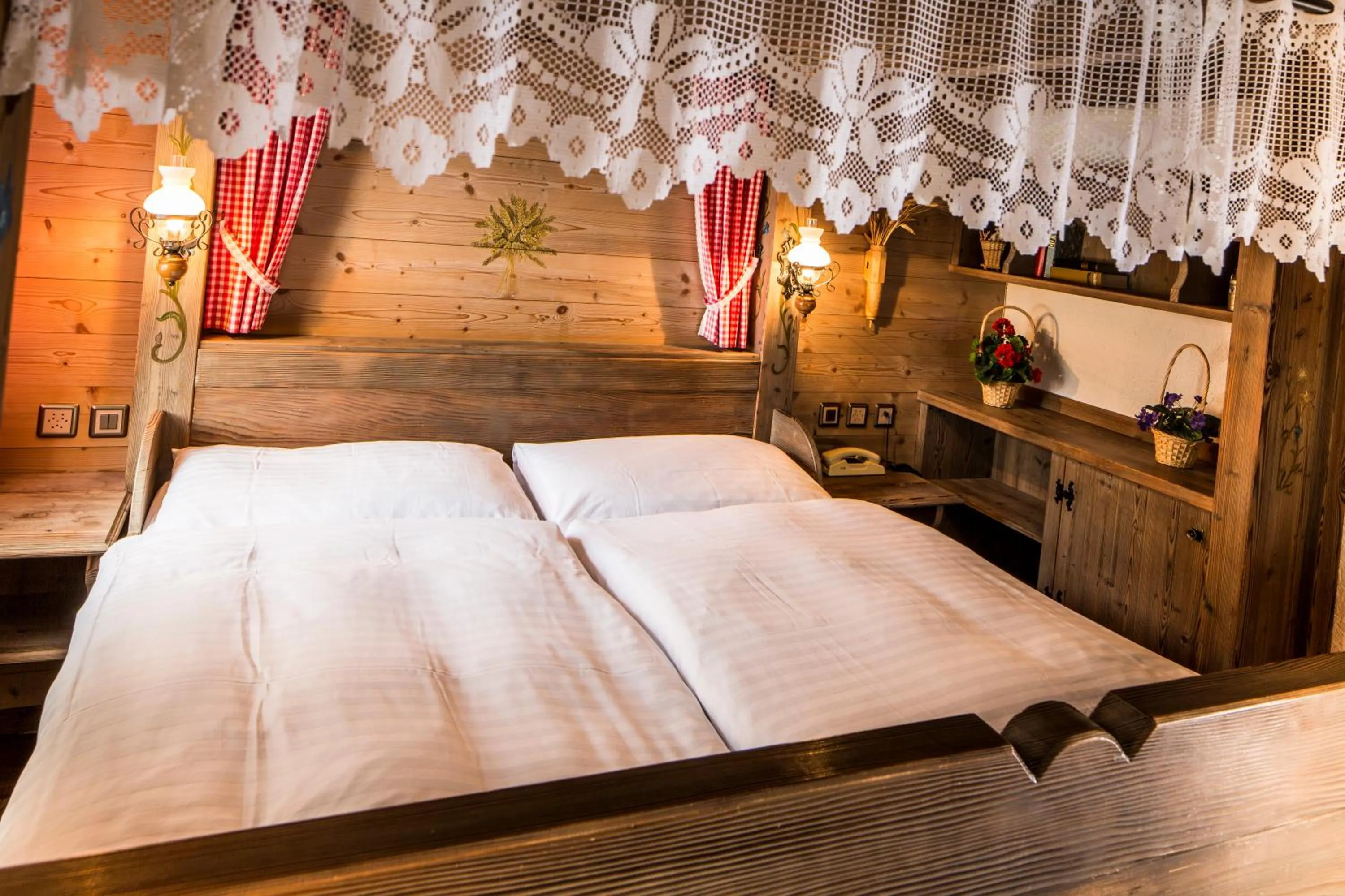 Bed in Hotel Olympia