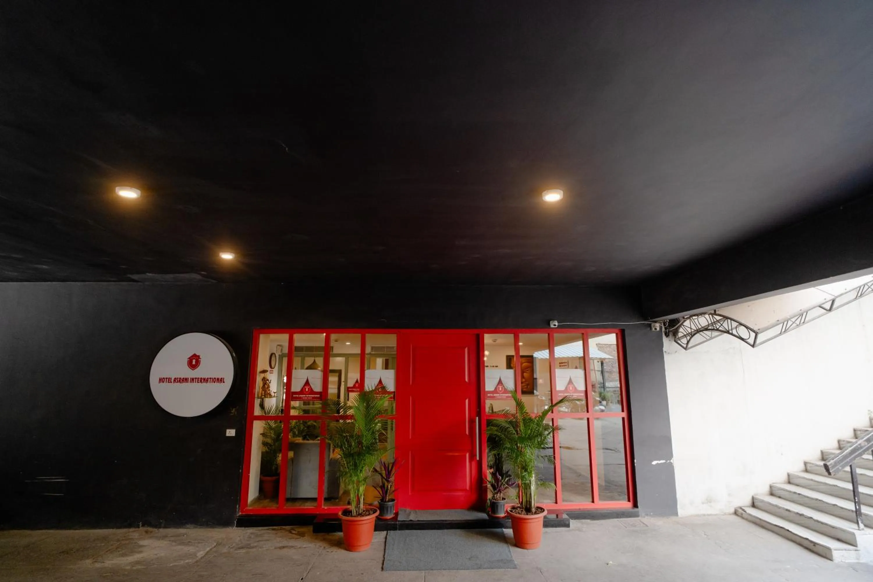 Hotel Asrani International