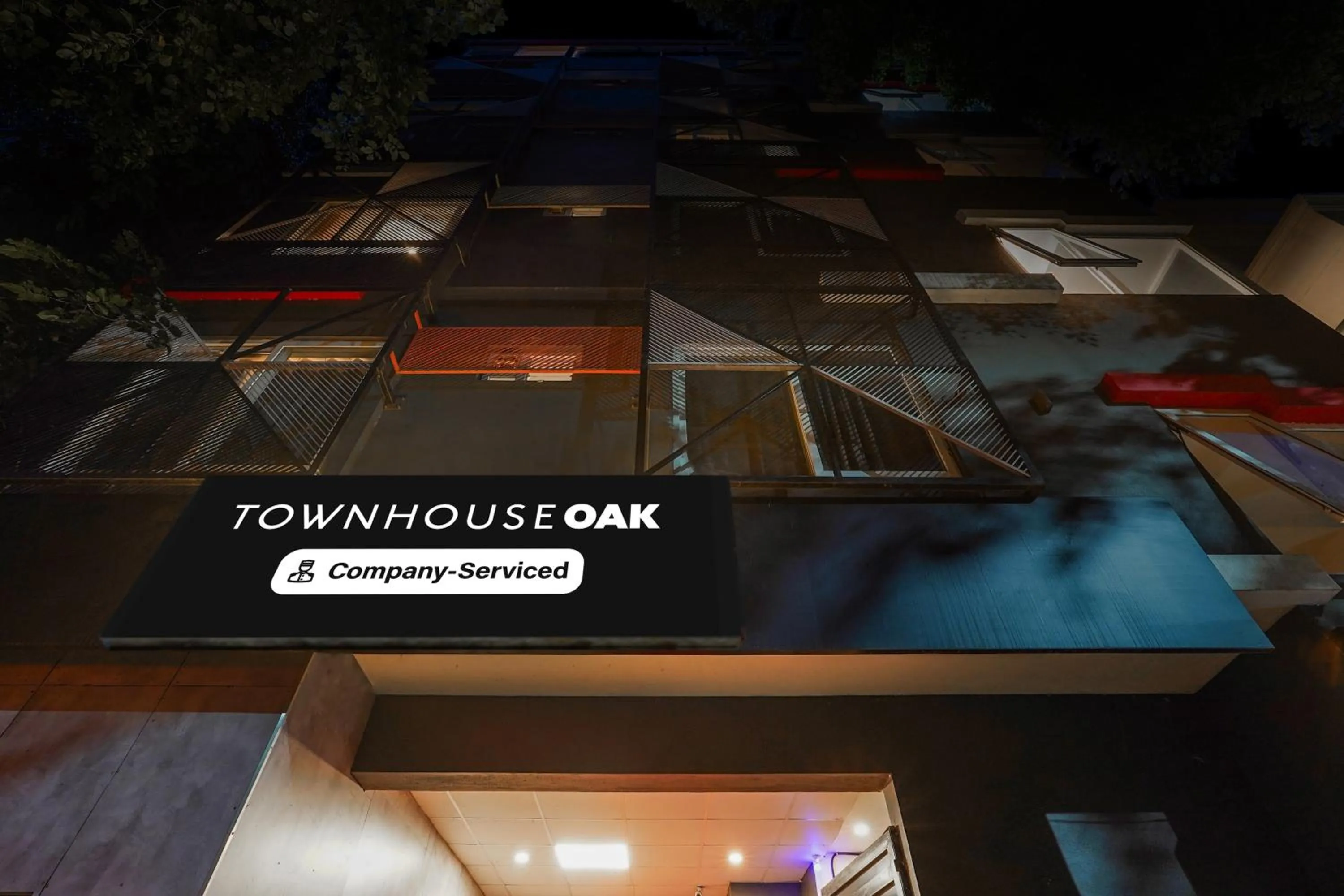 Facade/entrance in Super Townhouse Oak Indiranagar