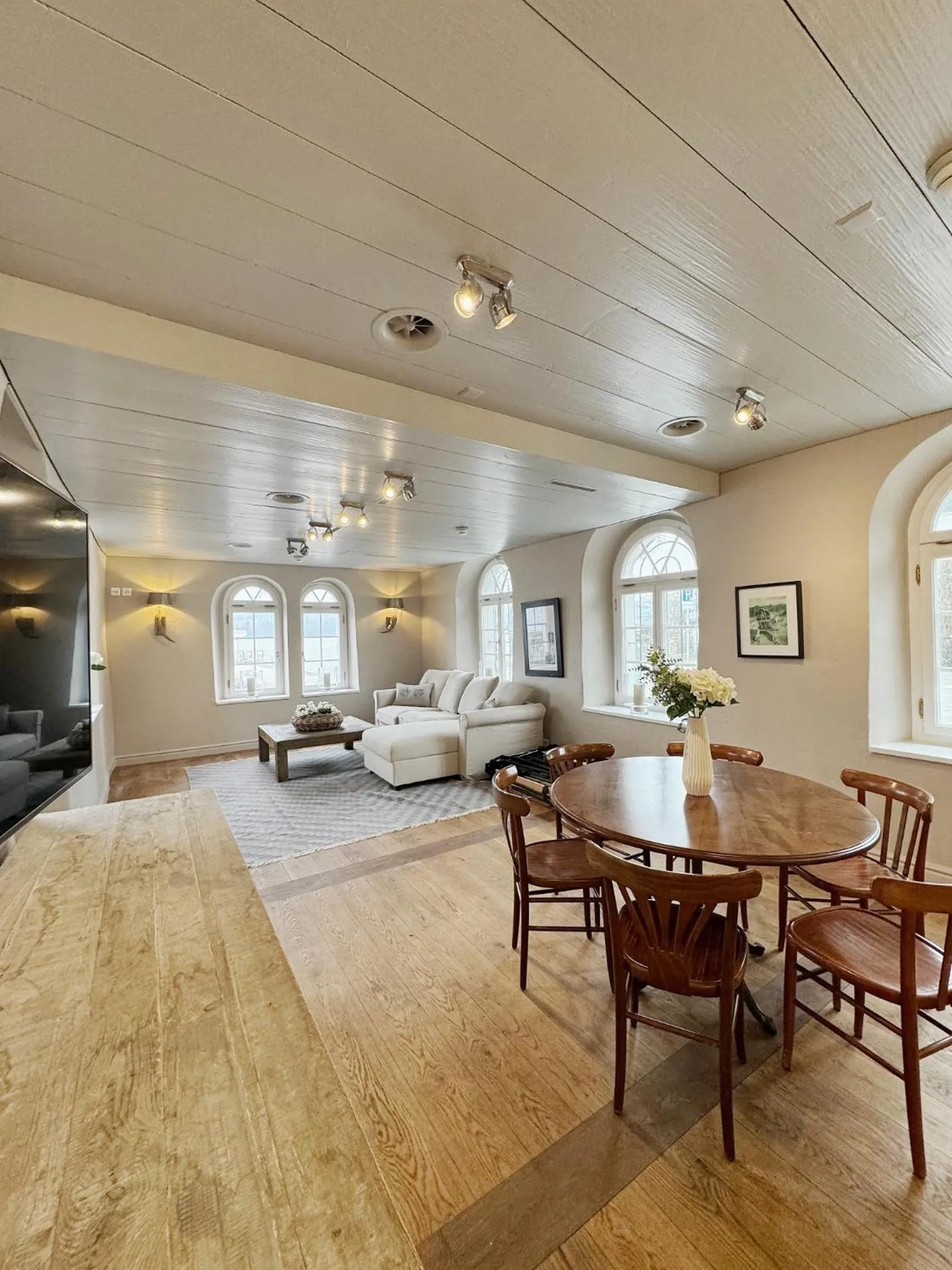 Living room, Bed in Hotel Hirschen am See