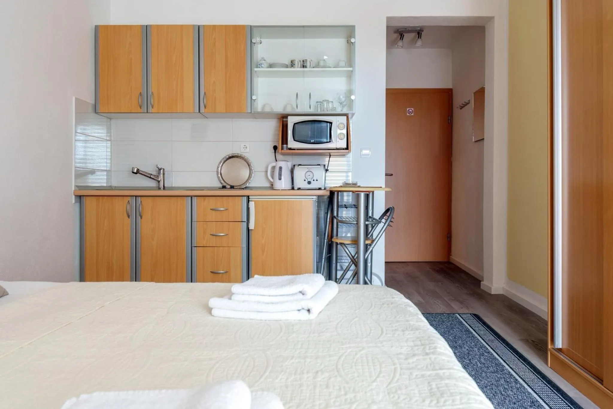 Kitchen or kitchenette, Bed in Studios Ruža