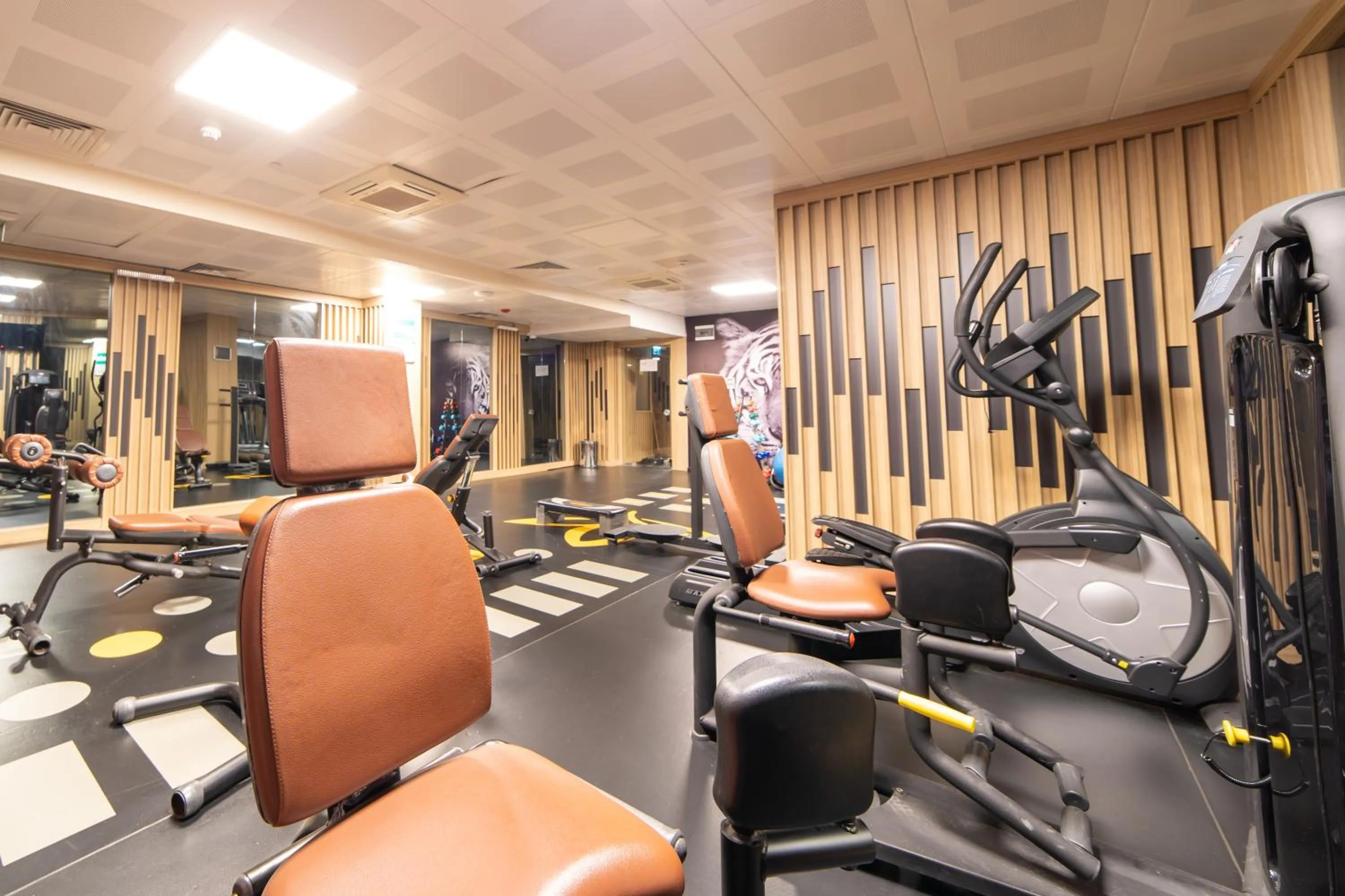 Fitness centre/facilities in Mardy Suit Hotel