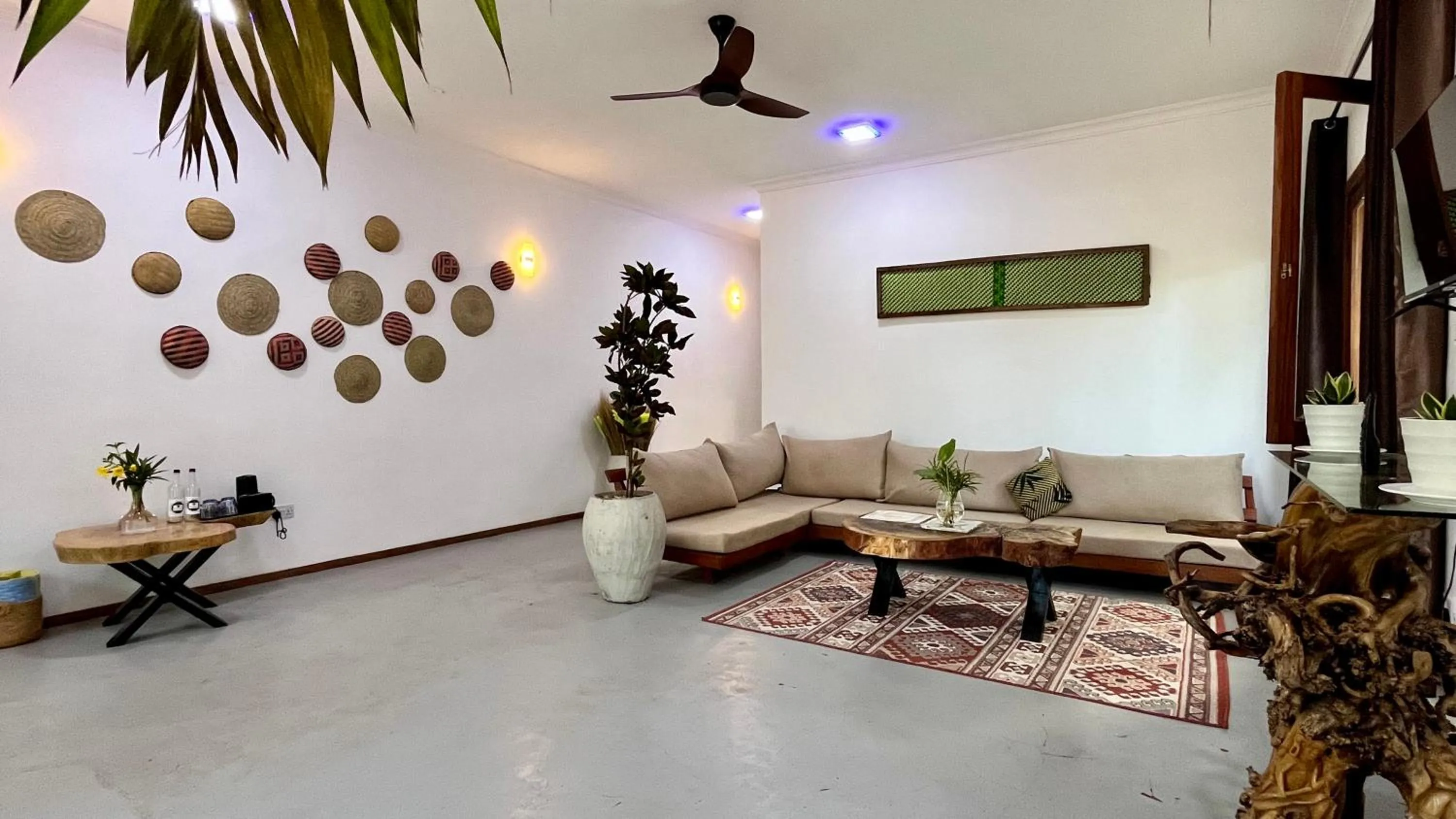 Living room in TIKI Beach Club & Resort