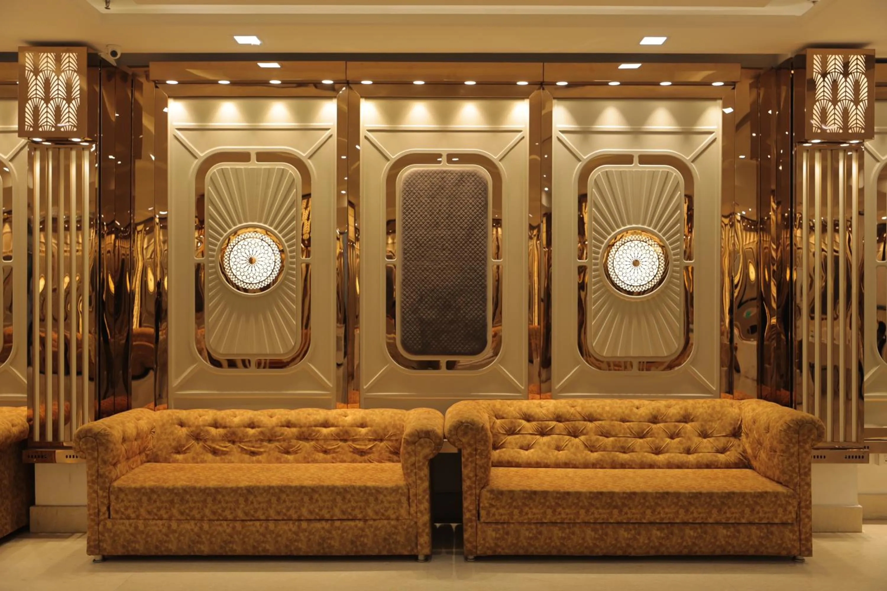 Banquet/Function facilities in GOLDEN TREE