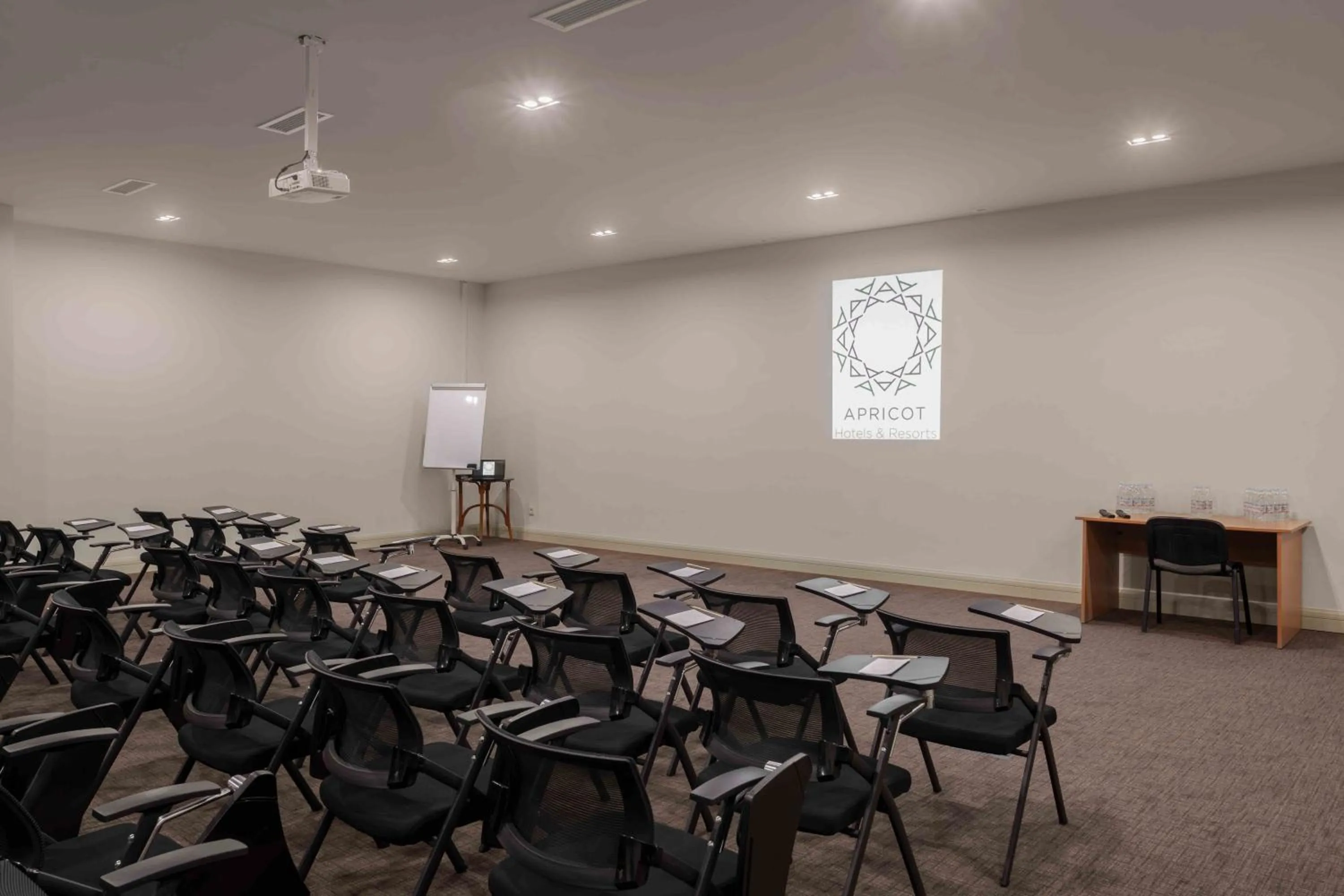 Meeting/conference room in GRAND HOTEL GYUMRI by APRICOT Hotels