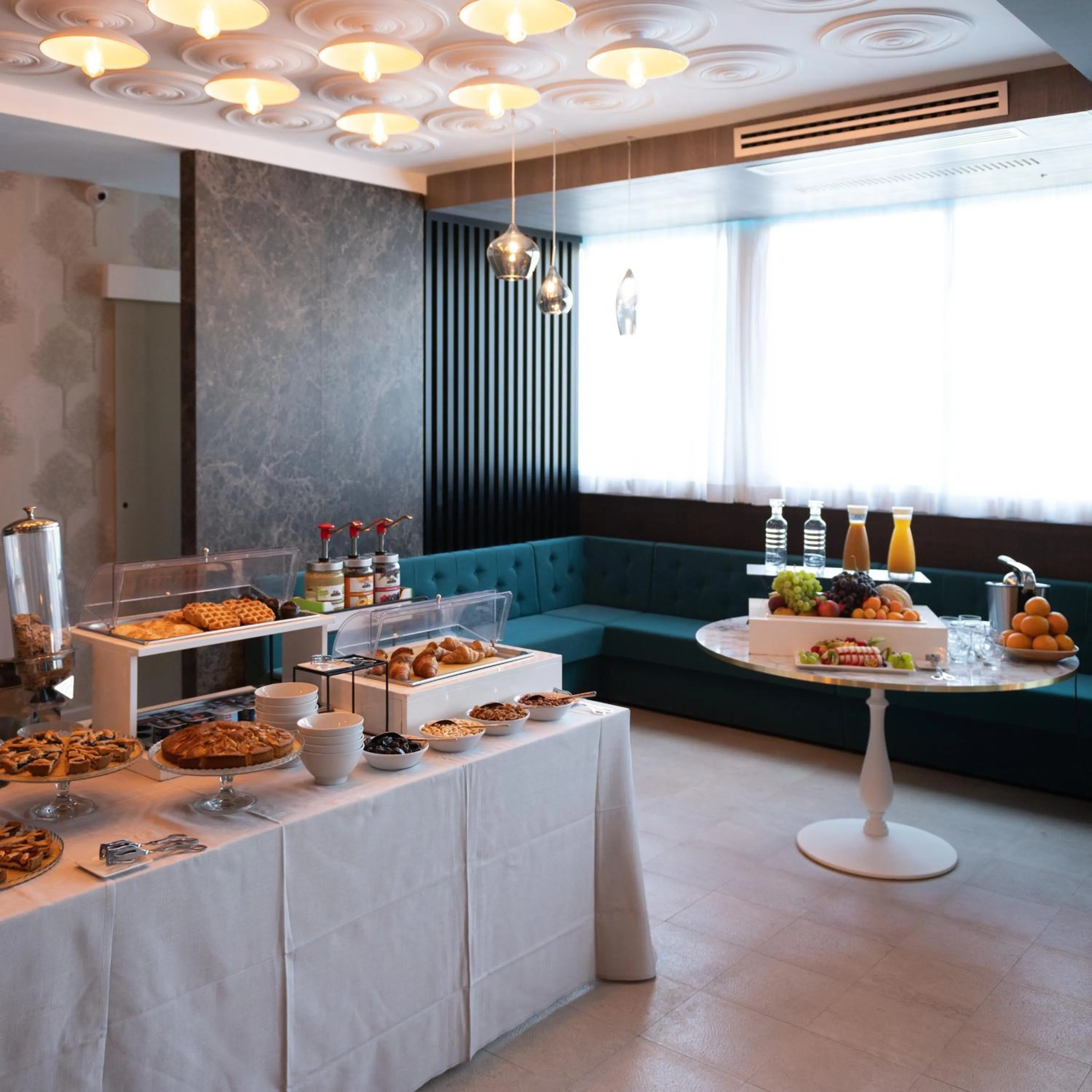 Food and drinks in Vytae Spa & Resort