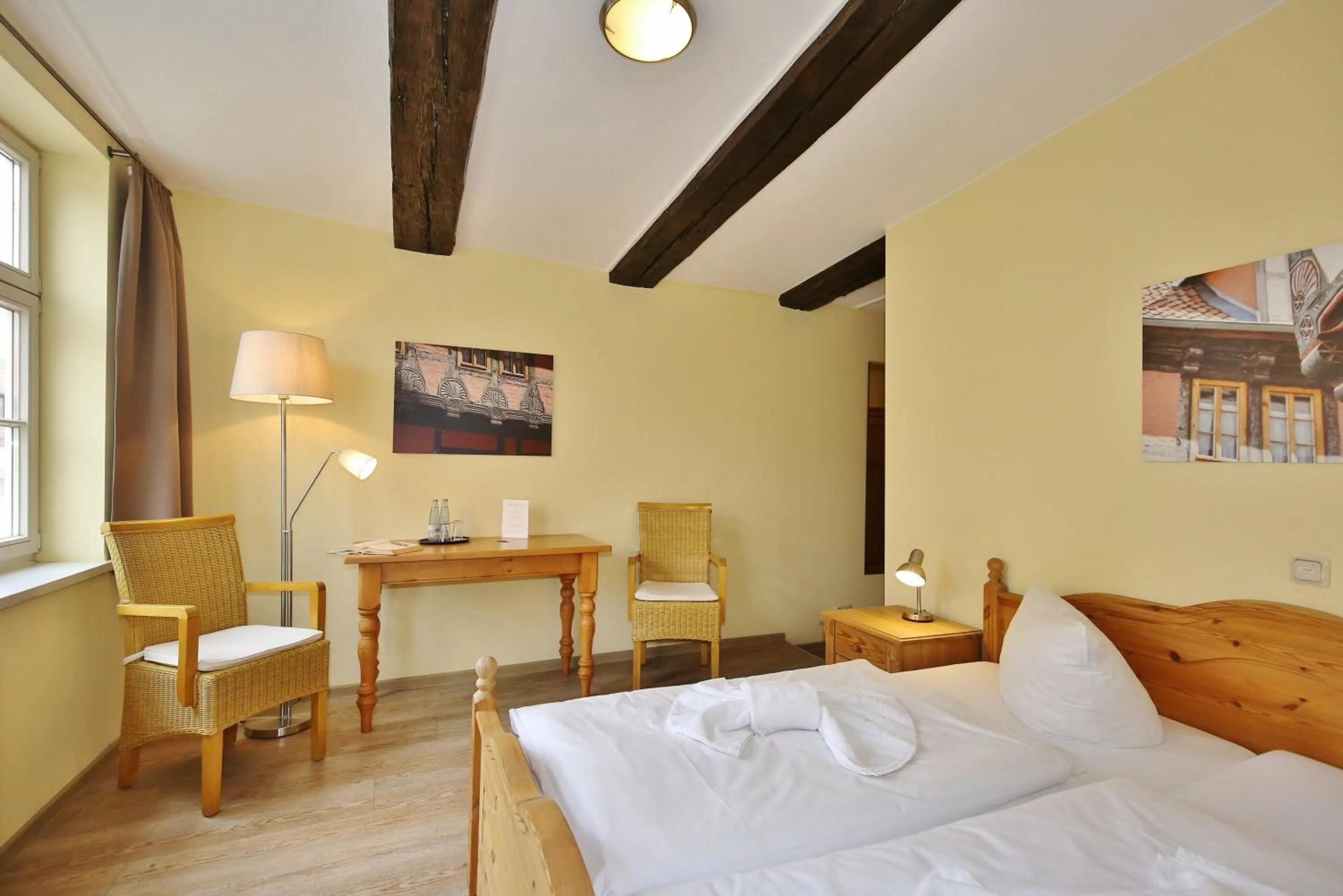 Photo of the whole room, Bed in Maria Aurora