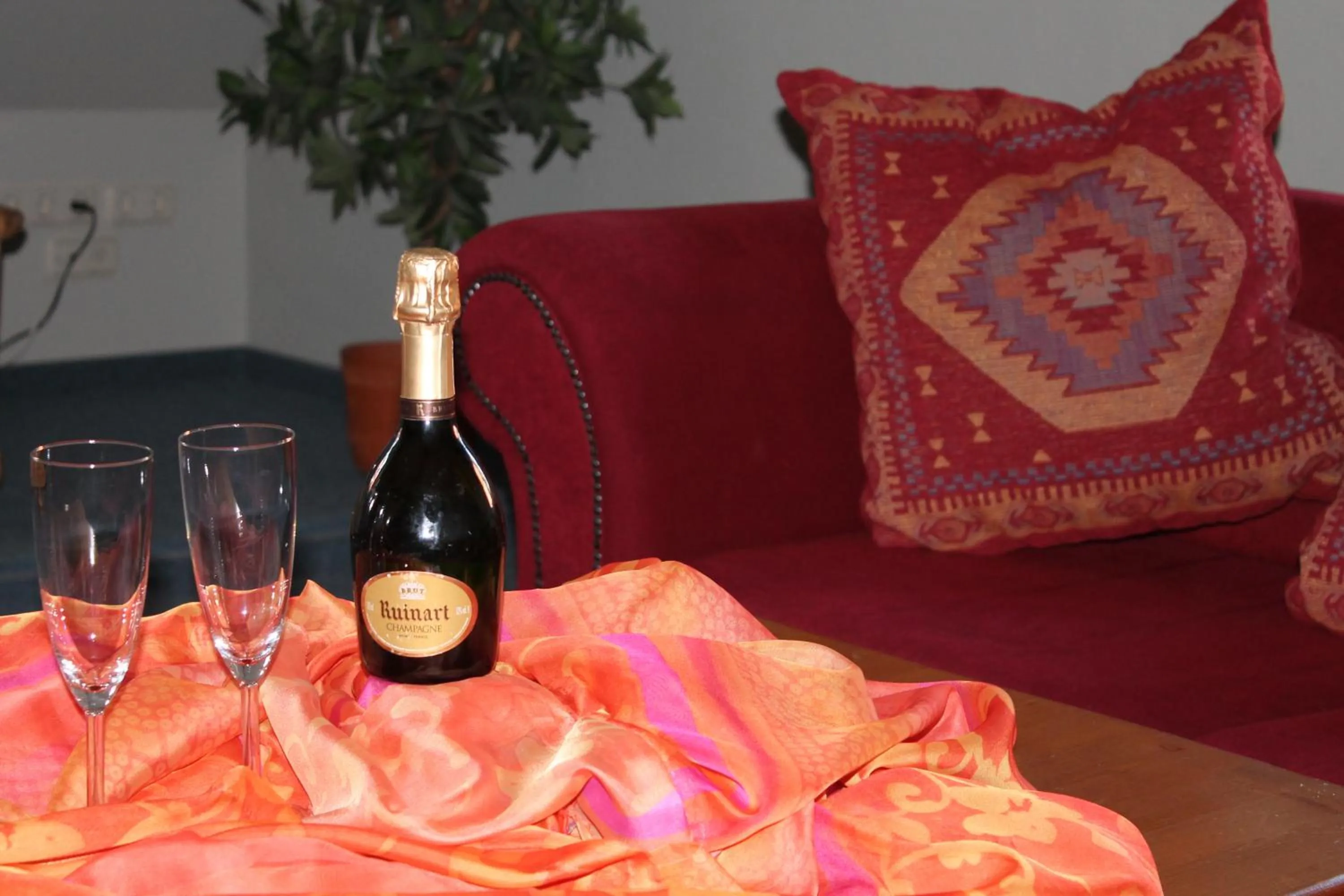 Alcoholic drinks in Maria Aurora