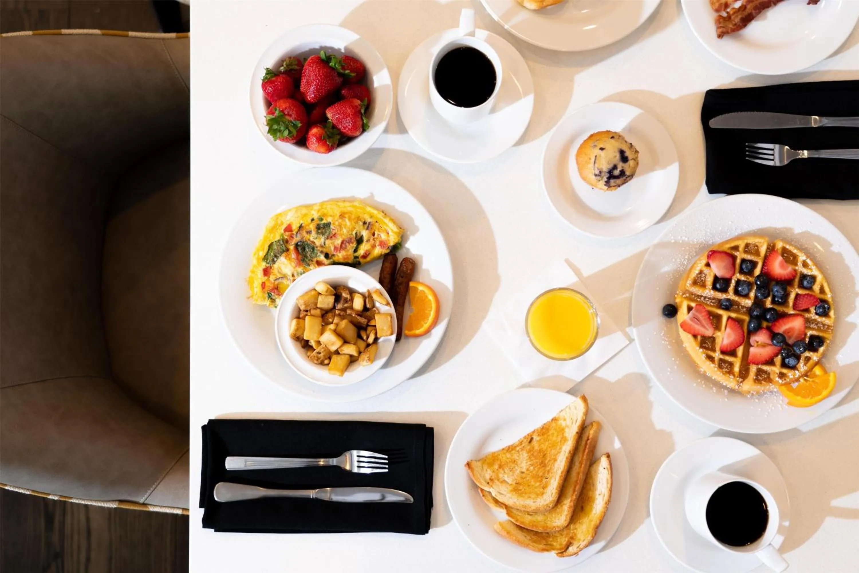 Breakfast in Hilton Garden Inn Charleston Waterfront/Downtown