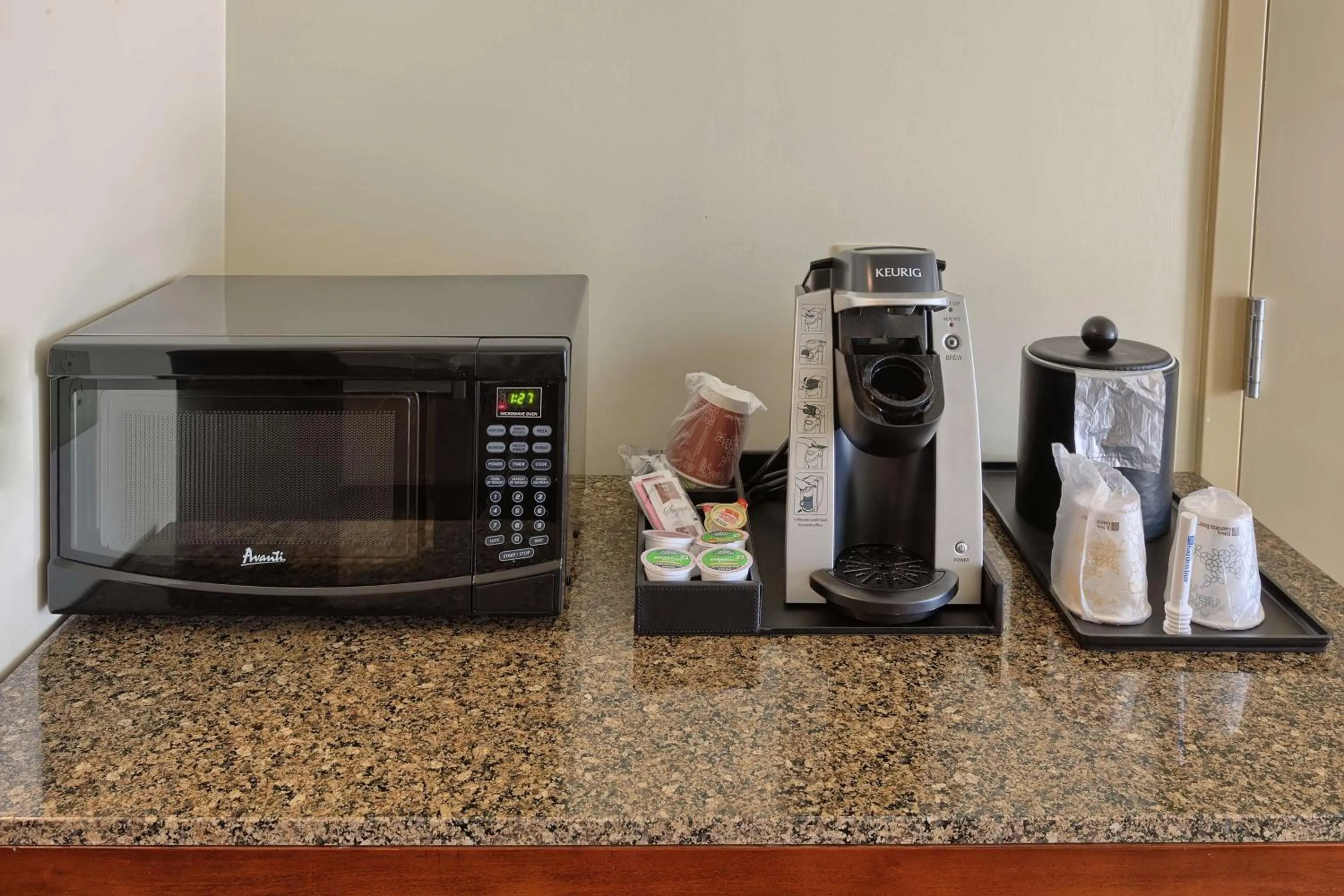 Coffee/tea facilities in Hilton Garden Inn Durham-University Medical Center