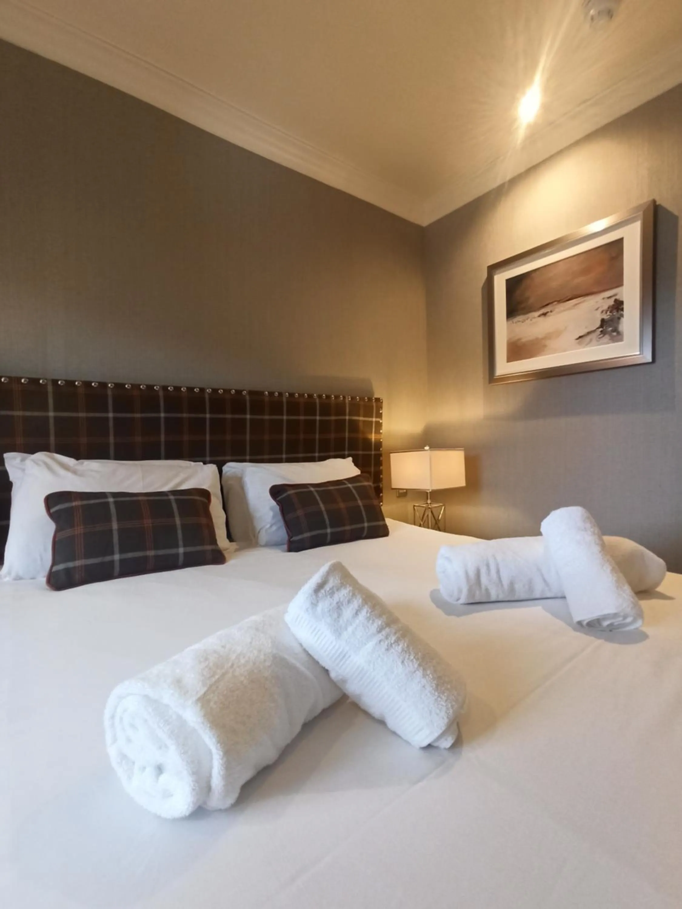 Bed in Anchor Hotel and Seabed Restaurant