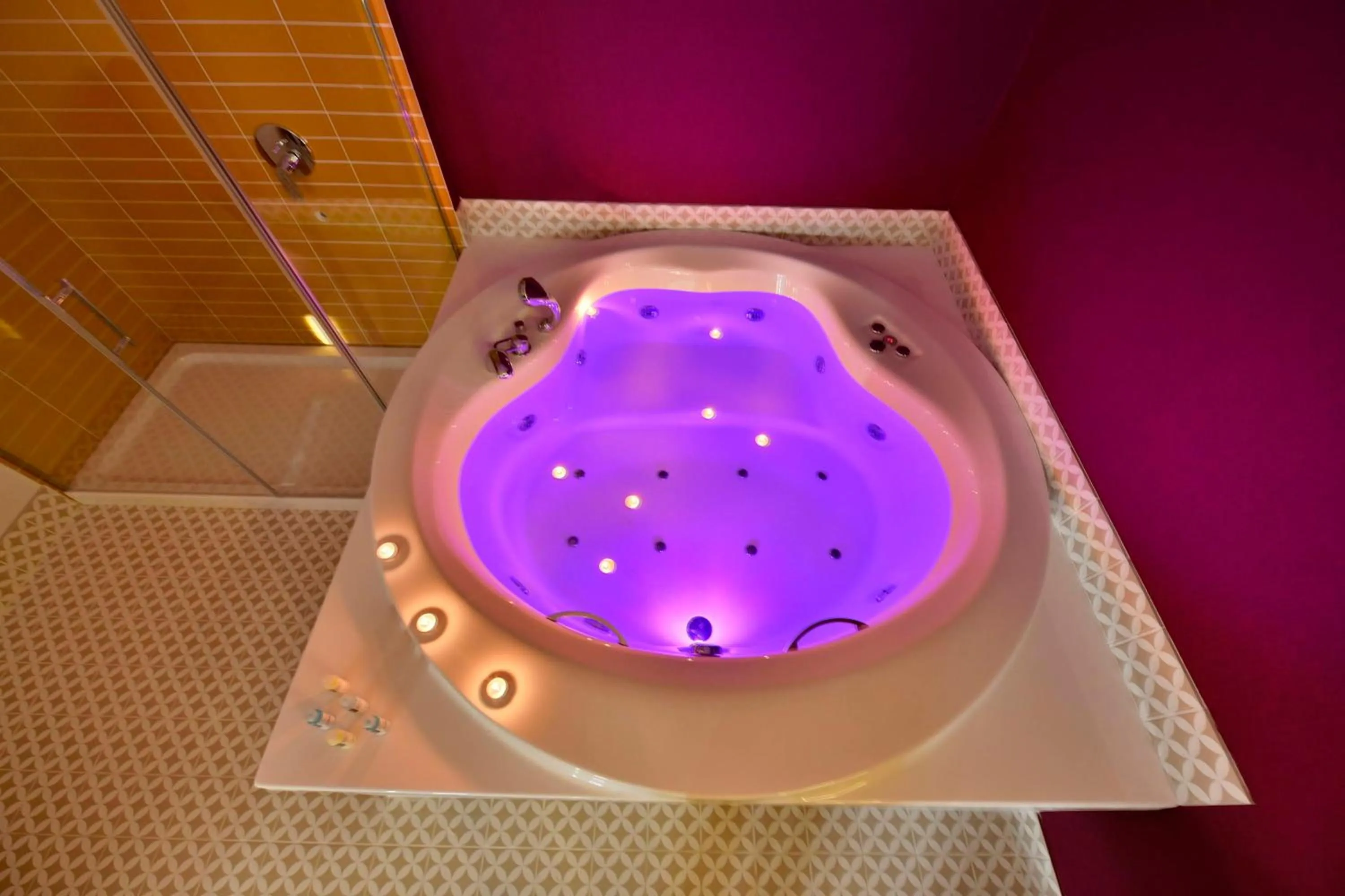 Hot Tub in Ghan Hotel