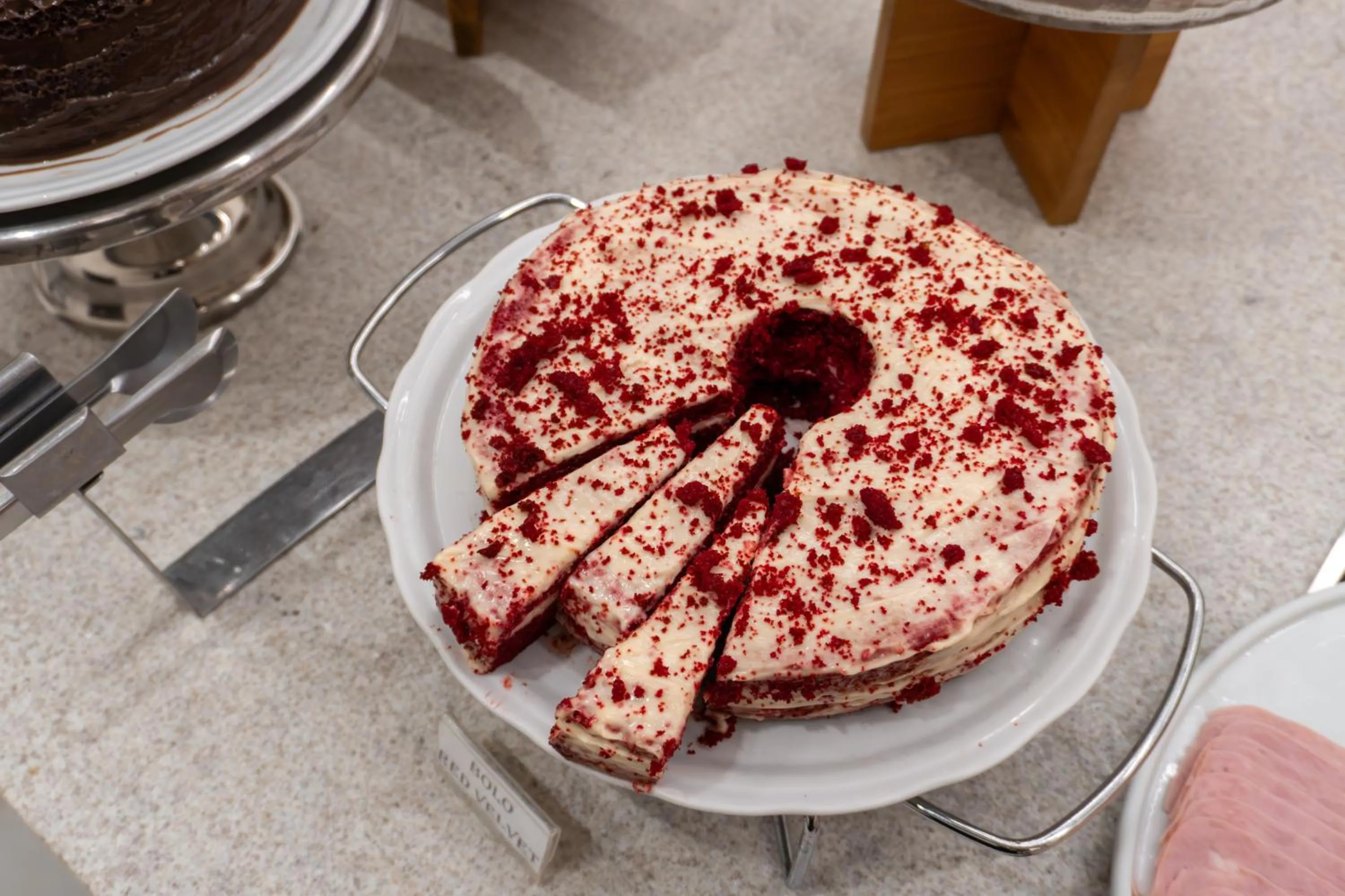 Food and drinks in Hotel Mandino