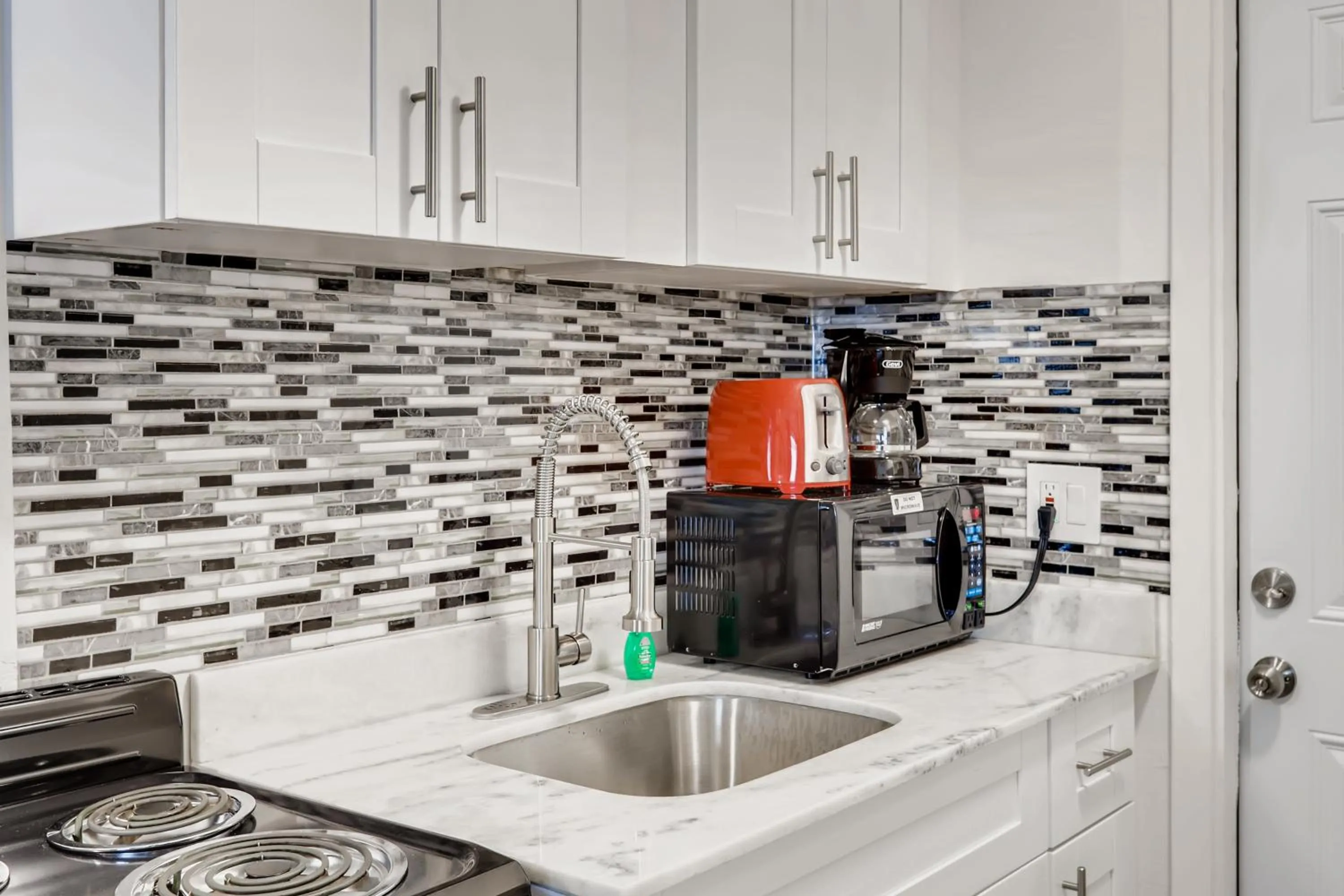 Coral Sands Boutique Lux Studio