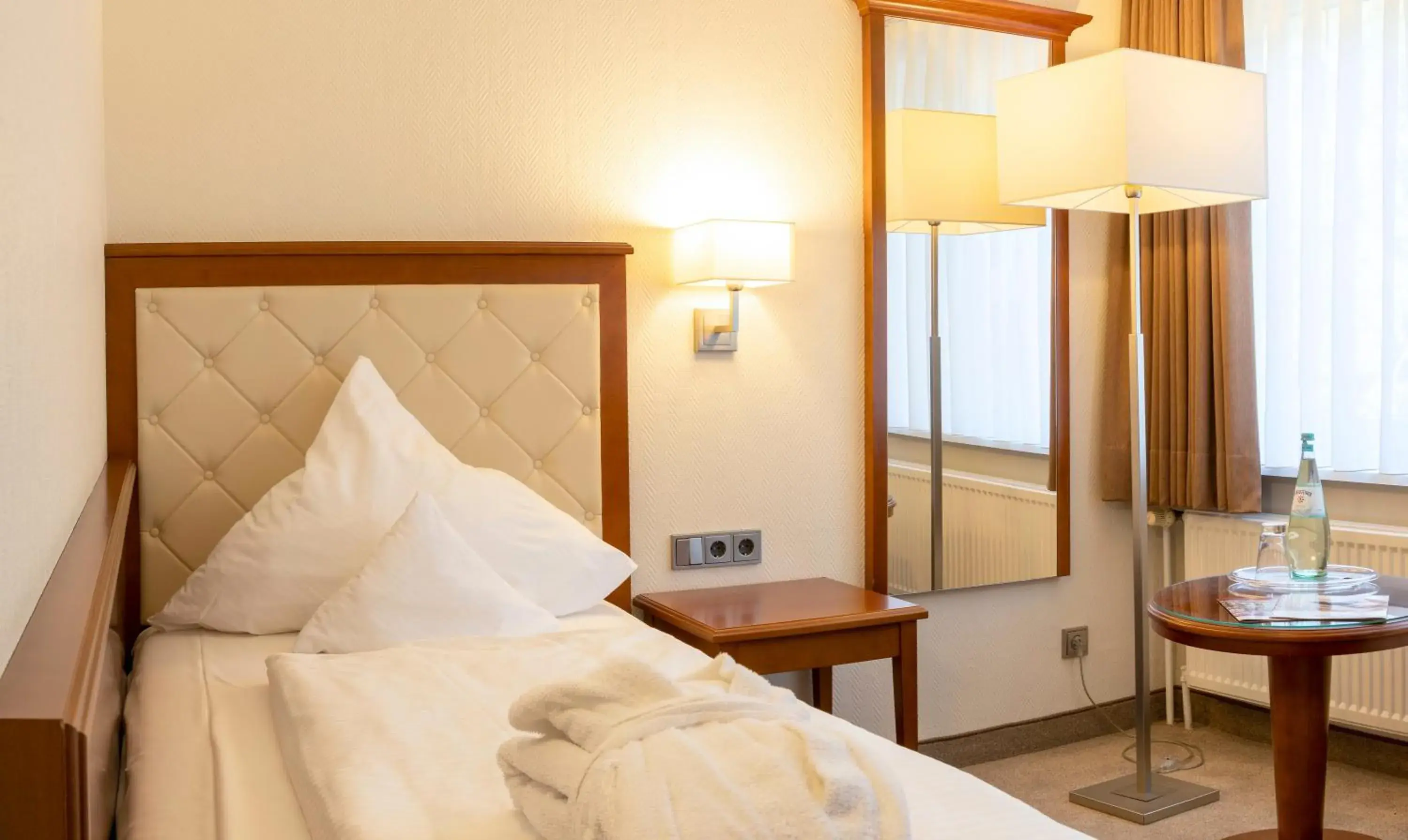 Combi Double Room with 2 Single Rooms in Ringhotel Fährhaus Combi Double Room with 2 Single Rooms in Ringhotel Fährhaus