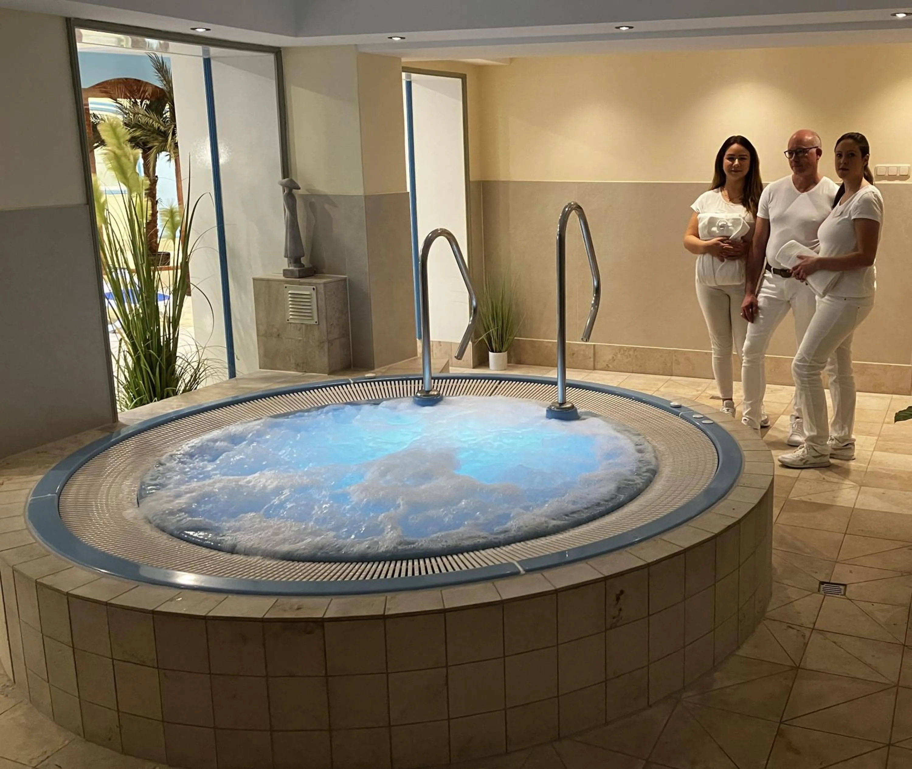 Swimming pool in Ringhotel Fährhaus