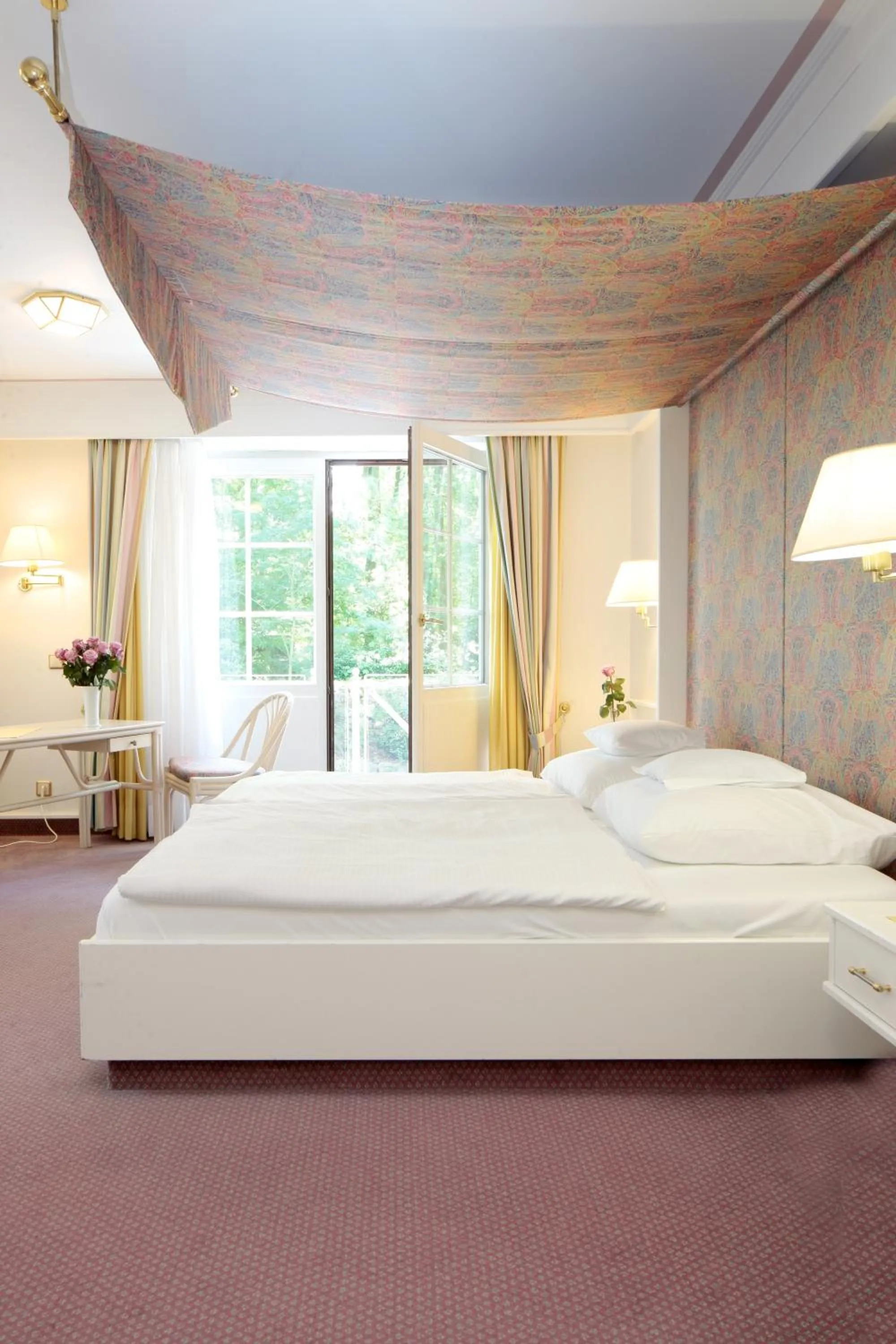 Photo of the whole room, Bed in Ringhotel Fährhaus