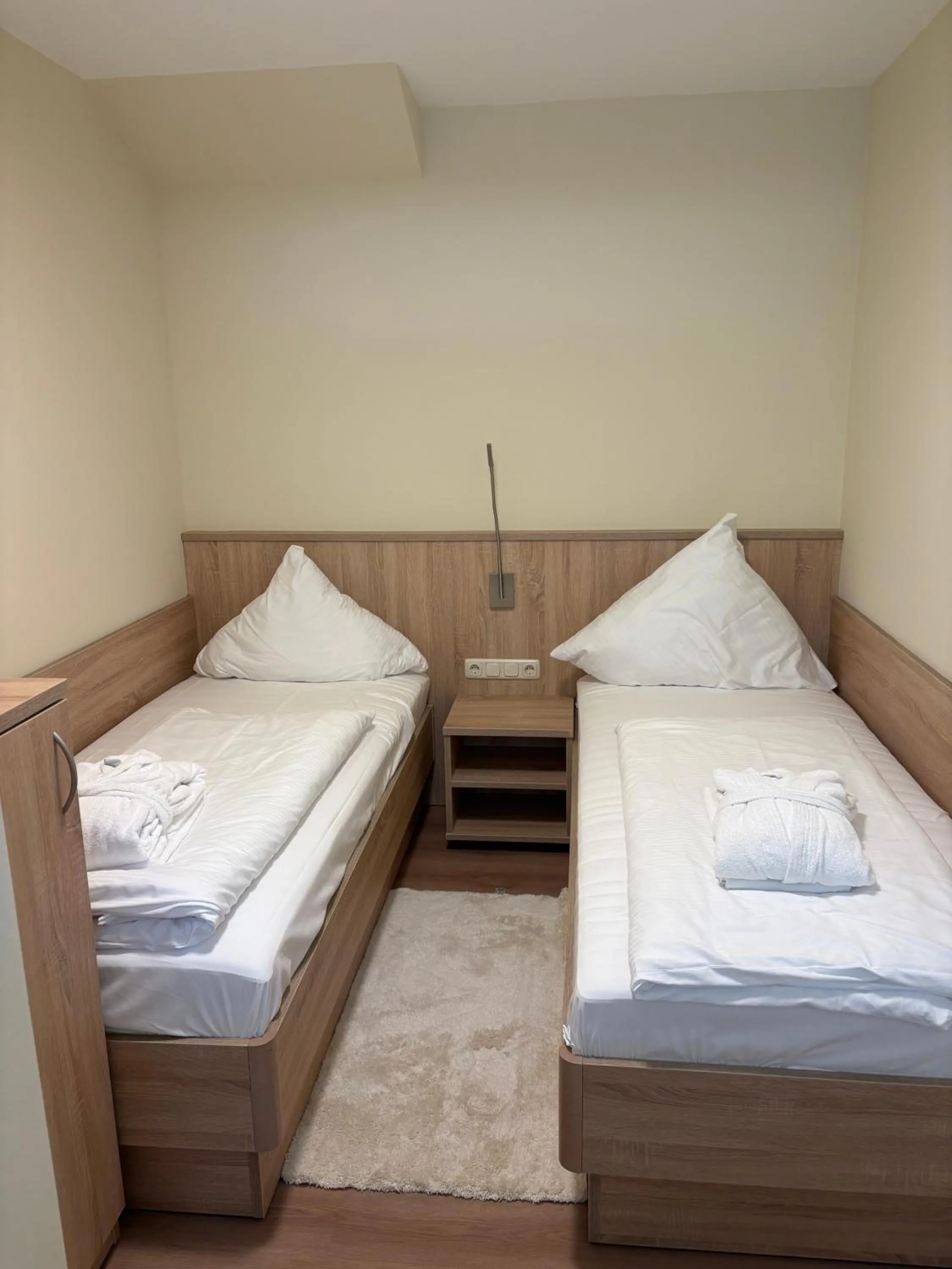 Photo of the whole room, Bed in Ringhotel Fährhaus