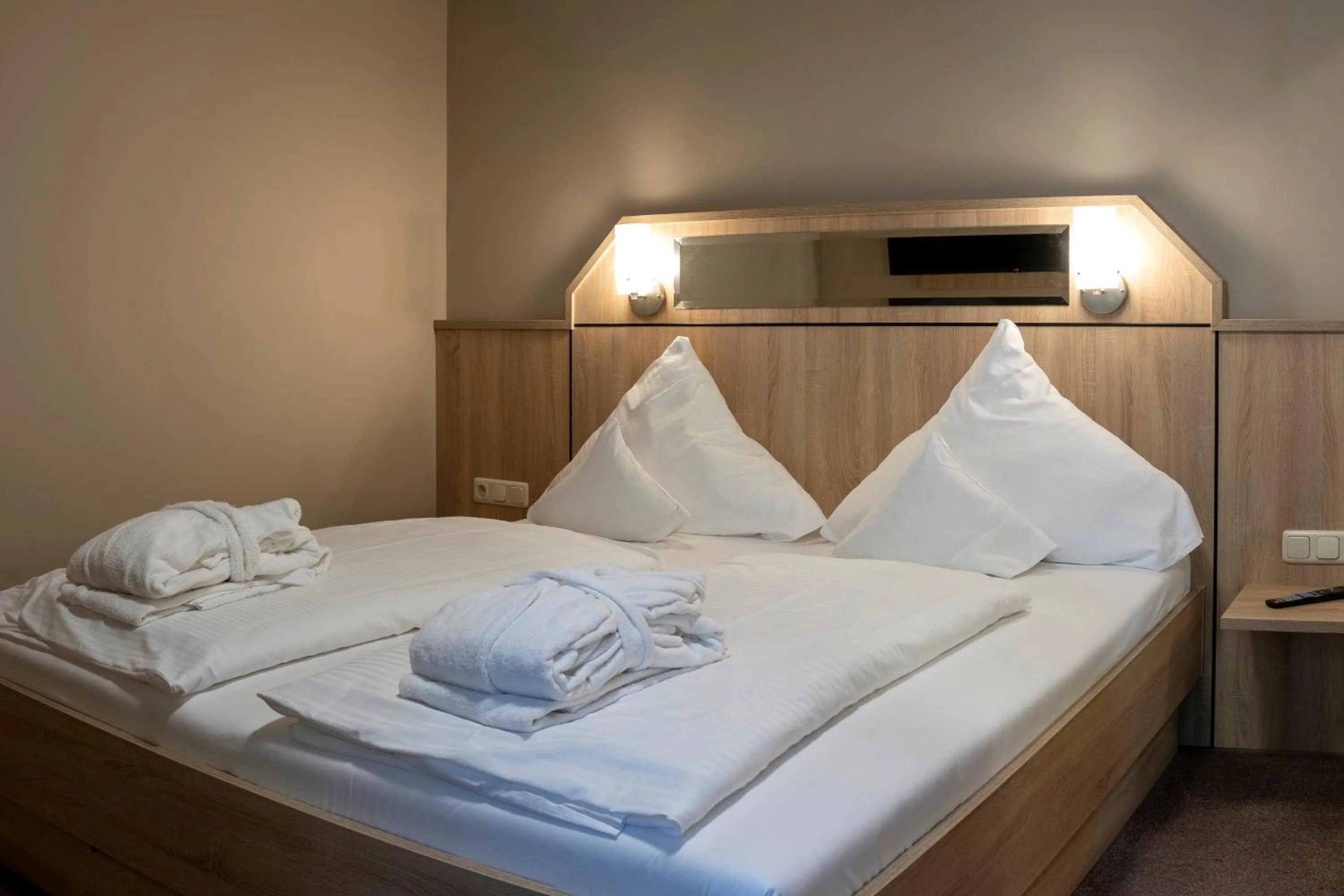 Bedroom, Bed in Ringhotel Fährhaus