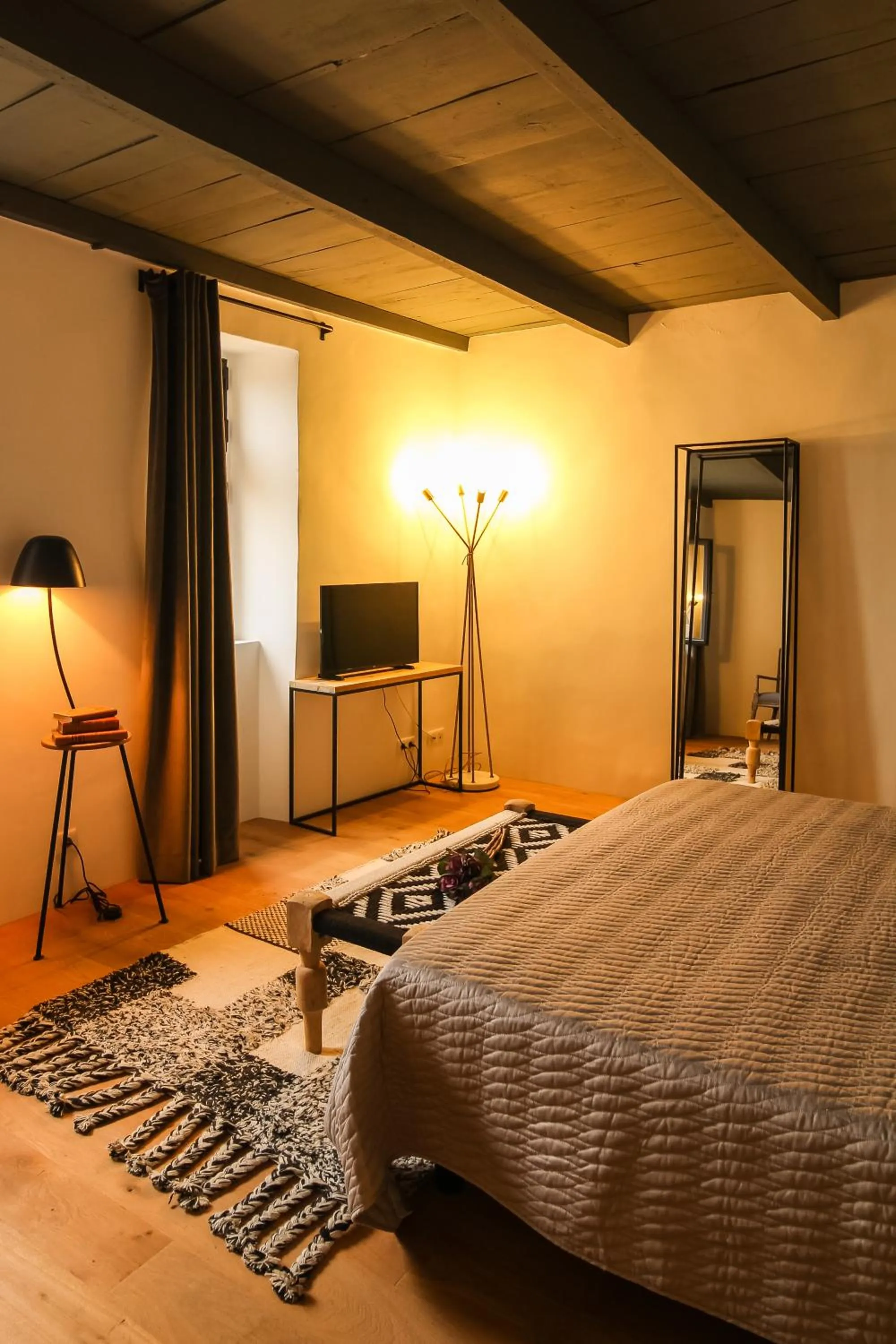 Bed in La Maison D'Aimé