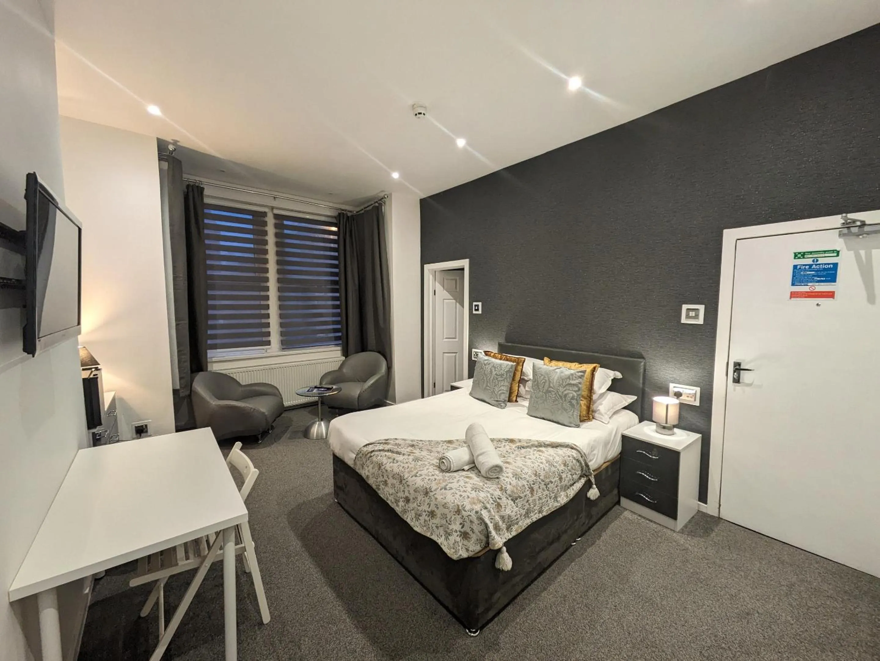 Bedroom, Bed in Hotel 33