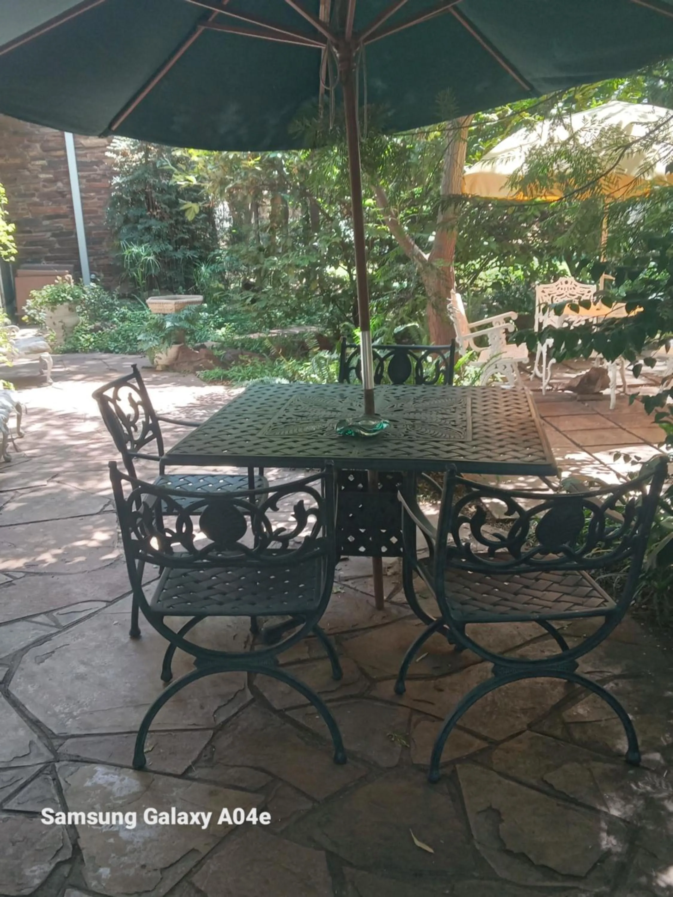 Emerald Guest House Springs