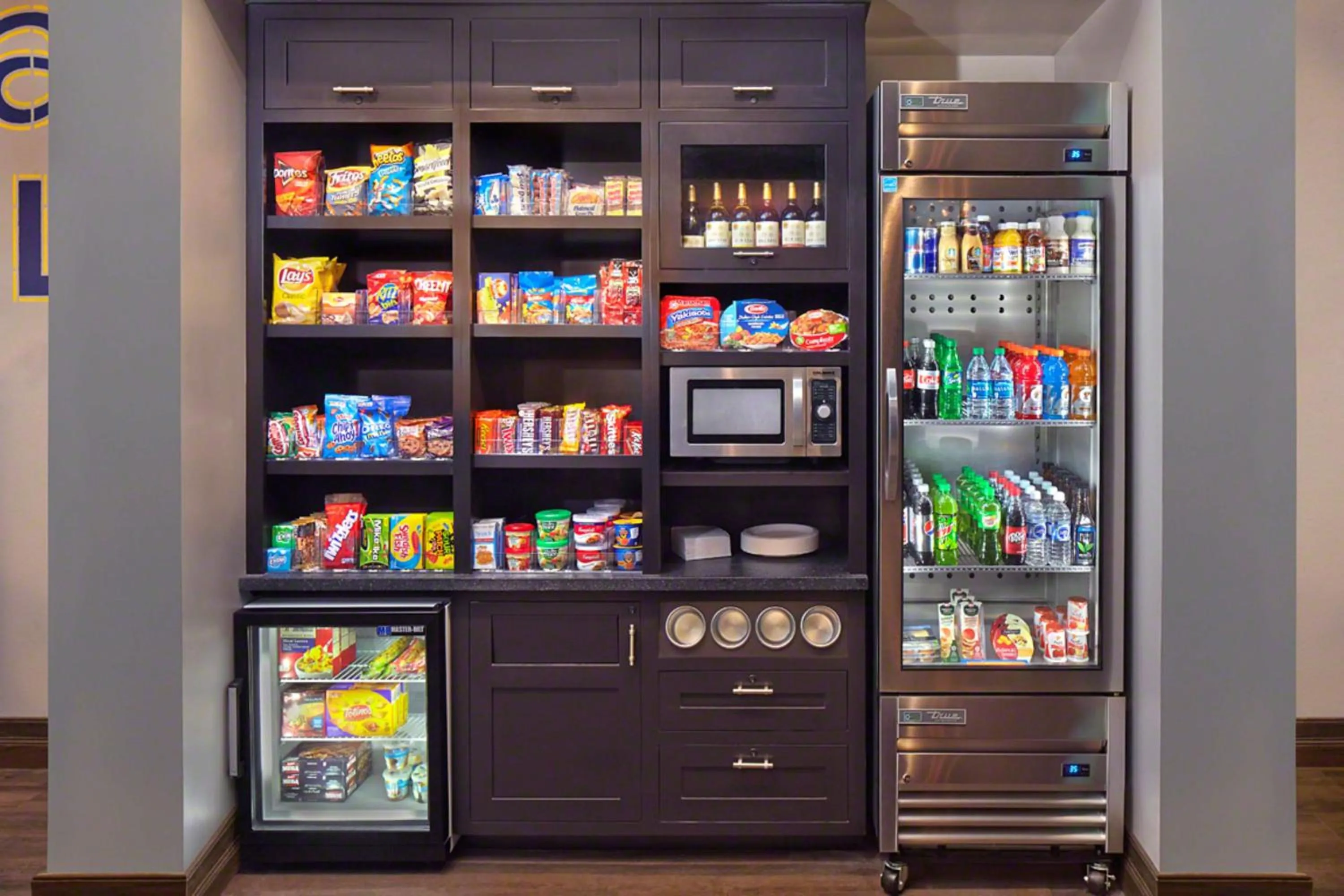 Restaurant/places to eat in Scholar Morgantown, Tapestry Collection by Hilton