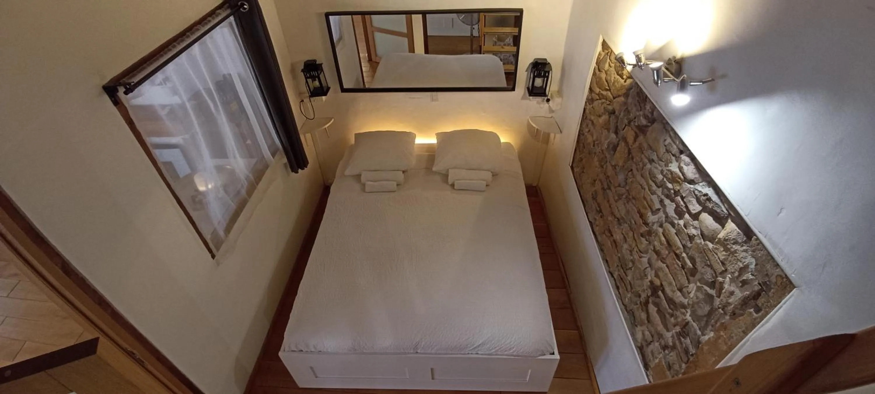 Bedroom, Bed in La Loge Du Vieux Lyon