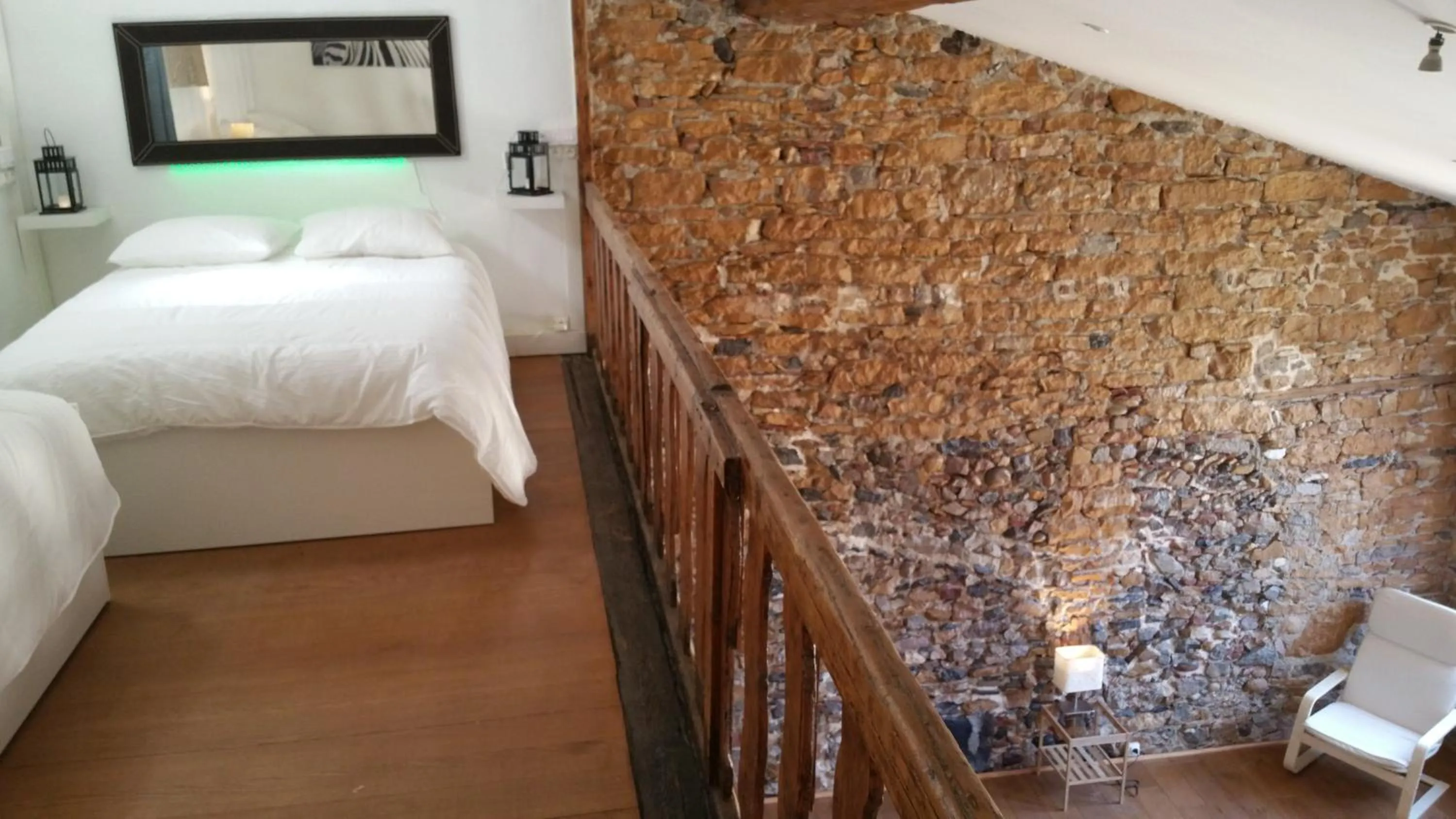 Bed in La Loge Du Vieux Lyon