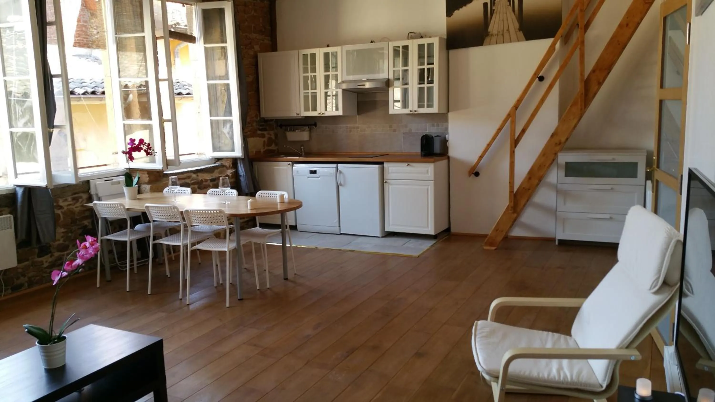 Day in La Loge Du Vieux Lyon