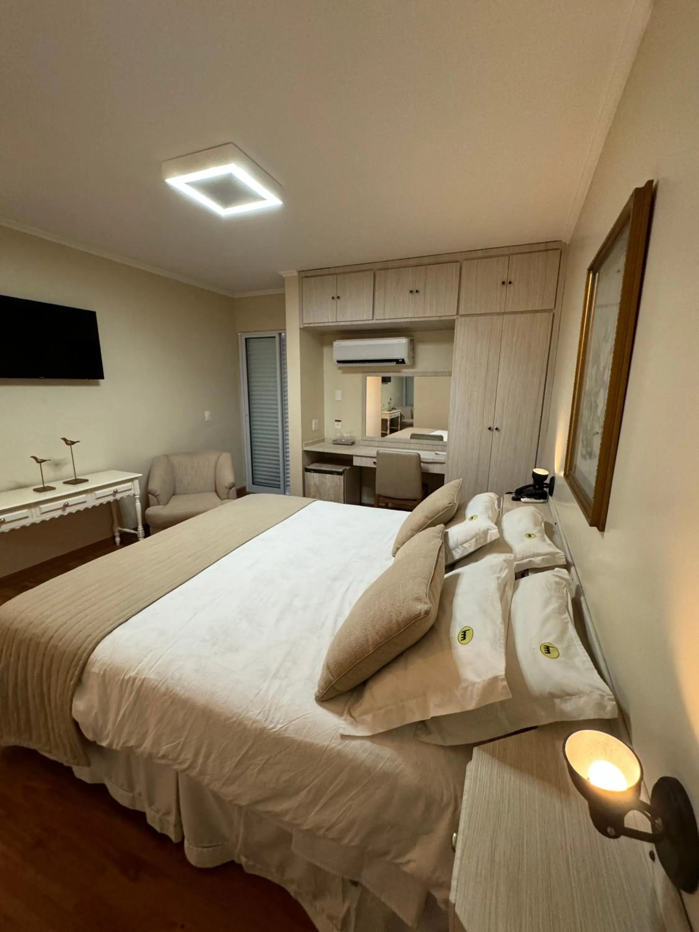 Bed in Hotel Marques