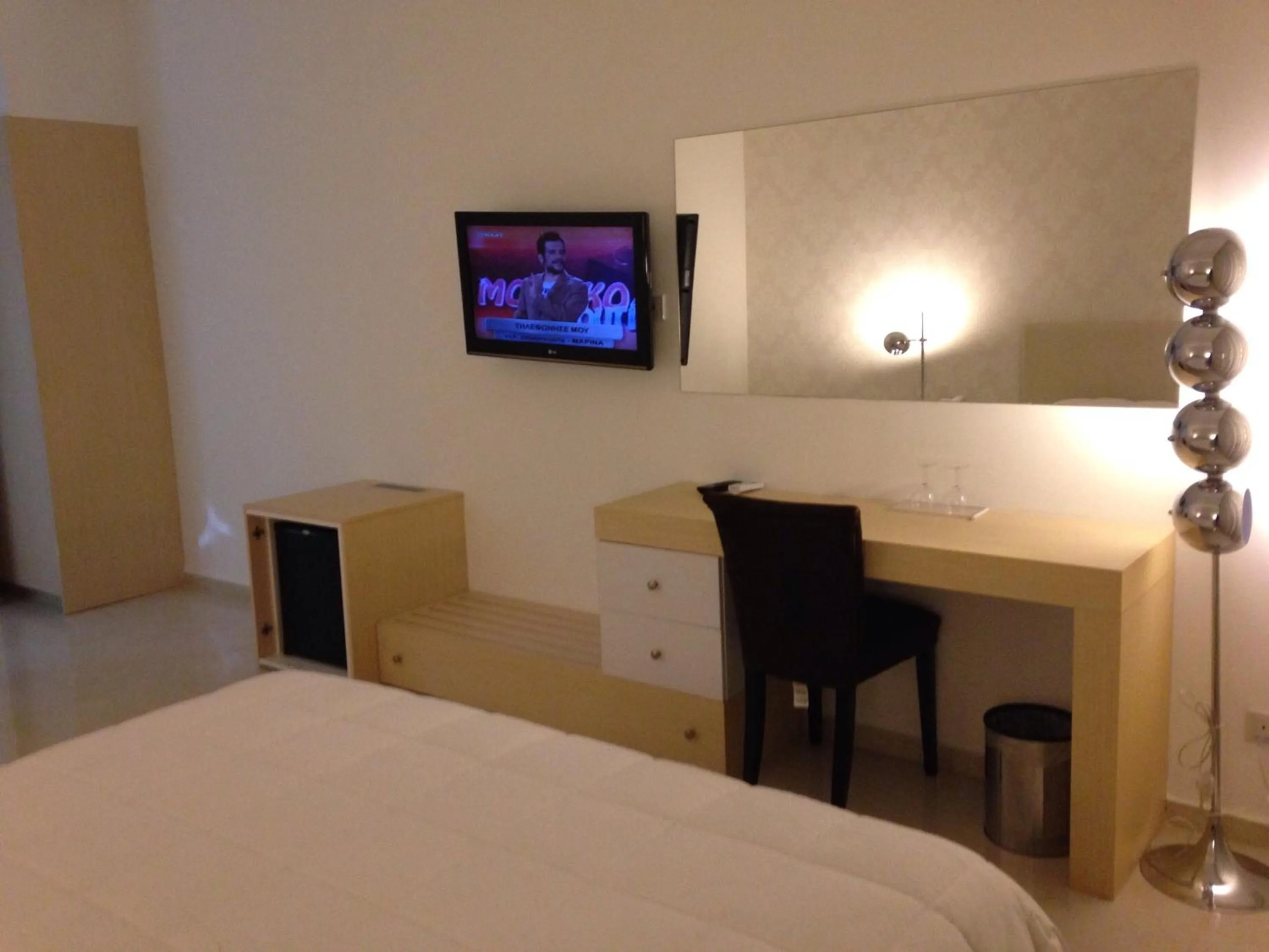 Bedroom, Bed in Crystal Hotel