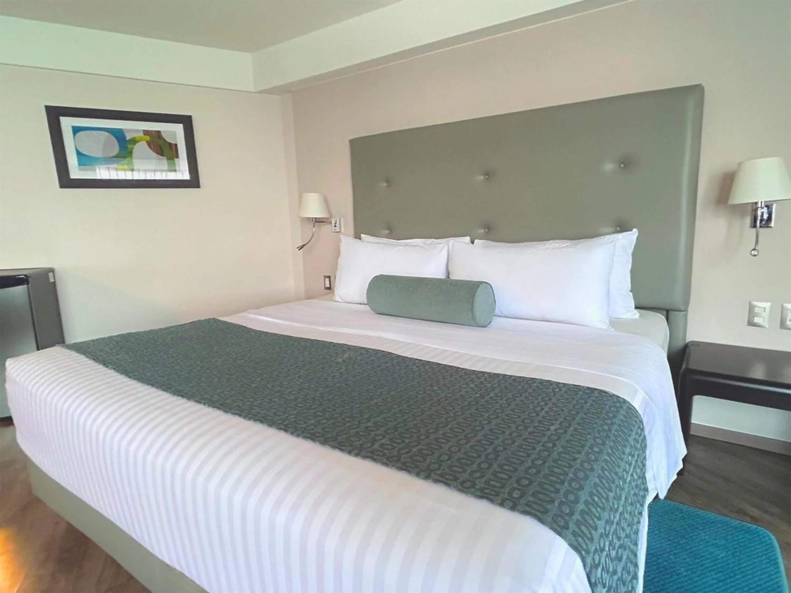 Photo of the whole room, Bed in Grand Cantalagua Hotel Morelia, BW Signature Collection