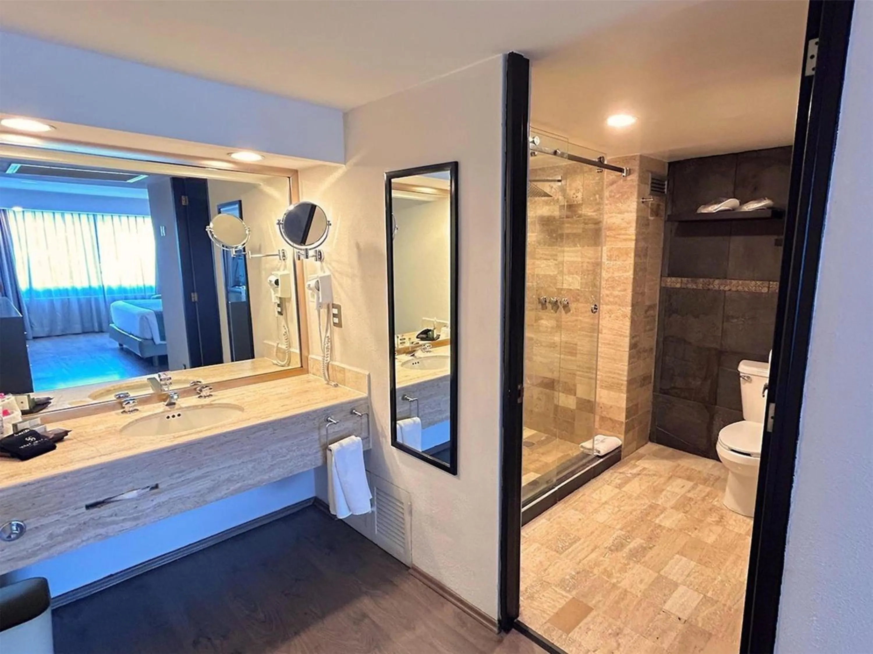 Bathroom in Grand Cantalagua Hotel Morelia, BW Signature Collection