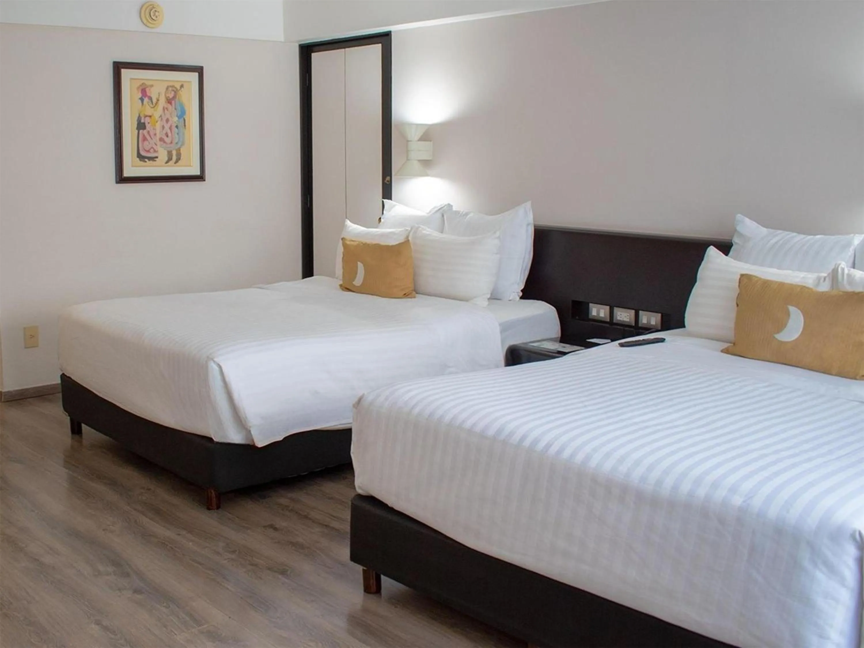 Photo of the whole room, Bed in Grand Cantalagua Hotel Morelia, BW Signature Collection