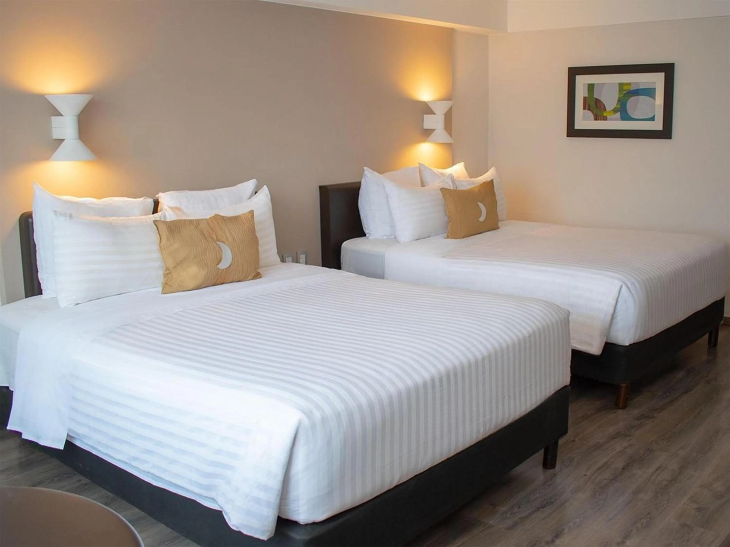 Bedroom, Bed in Grand Cantalagua Hotel Morelia, BW Signature Collection