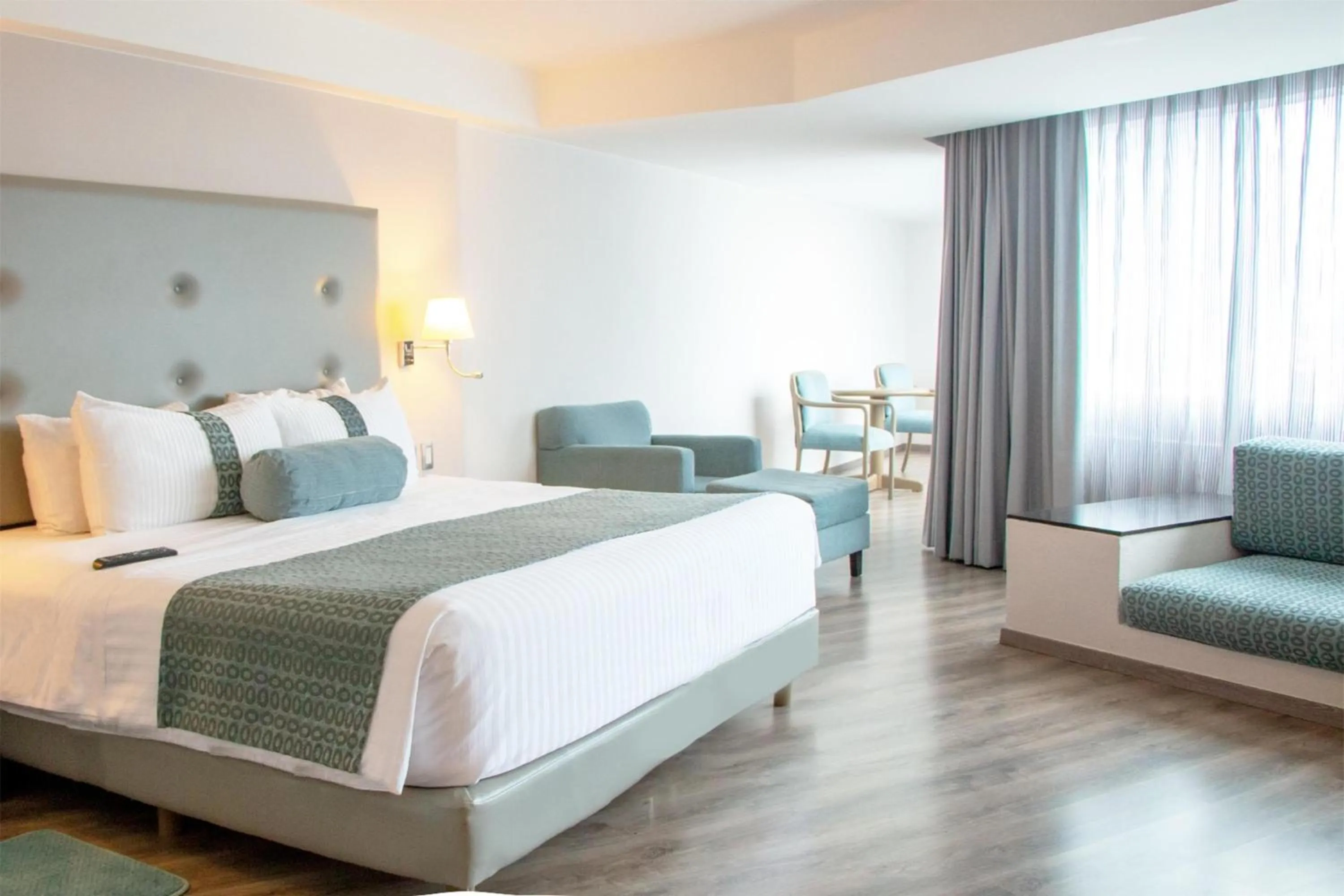 Photo of the whole room, Bed in Grand Cantalagua Hotel Morelia, BW Signature Collection